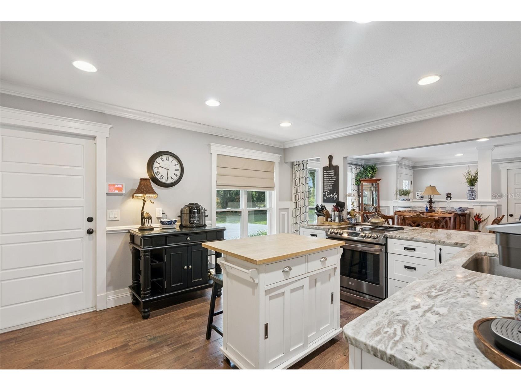 2530 E New York Avenue Deland FL 32724 - LAKE WINNEMISSETT O6411149 image22