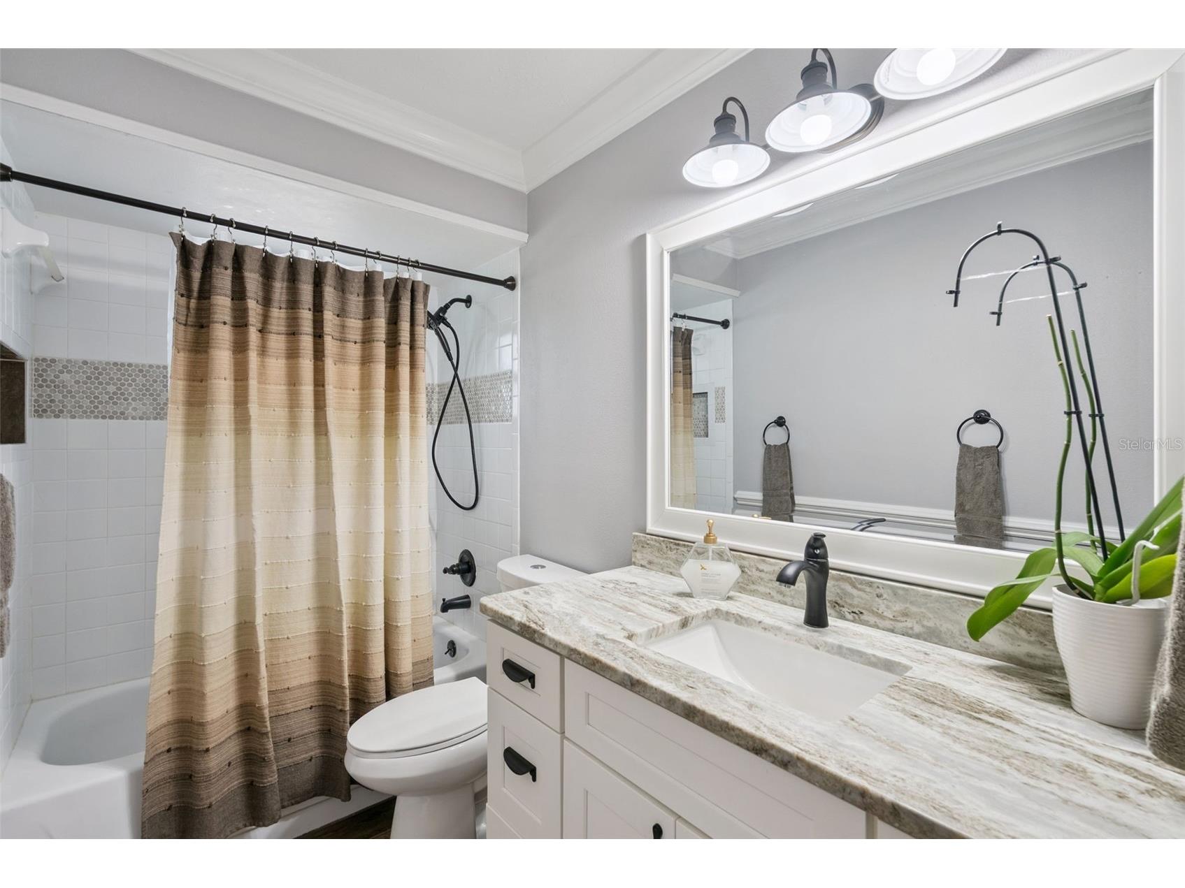 2530 E New York Avenue Deland FL 32724 - LAKE WINNEMISSETT O6411149 image34