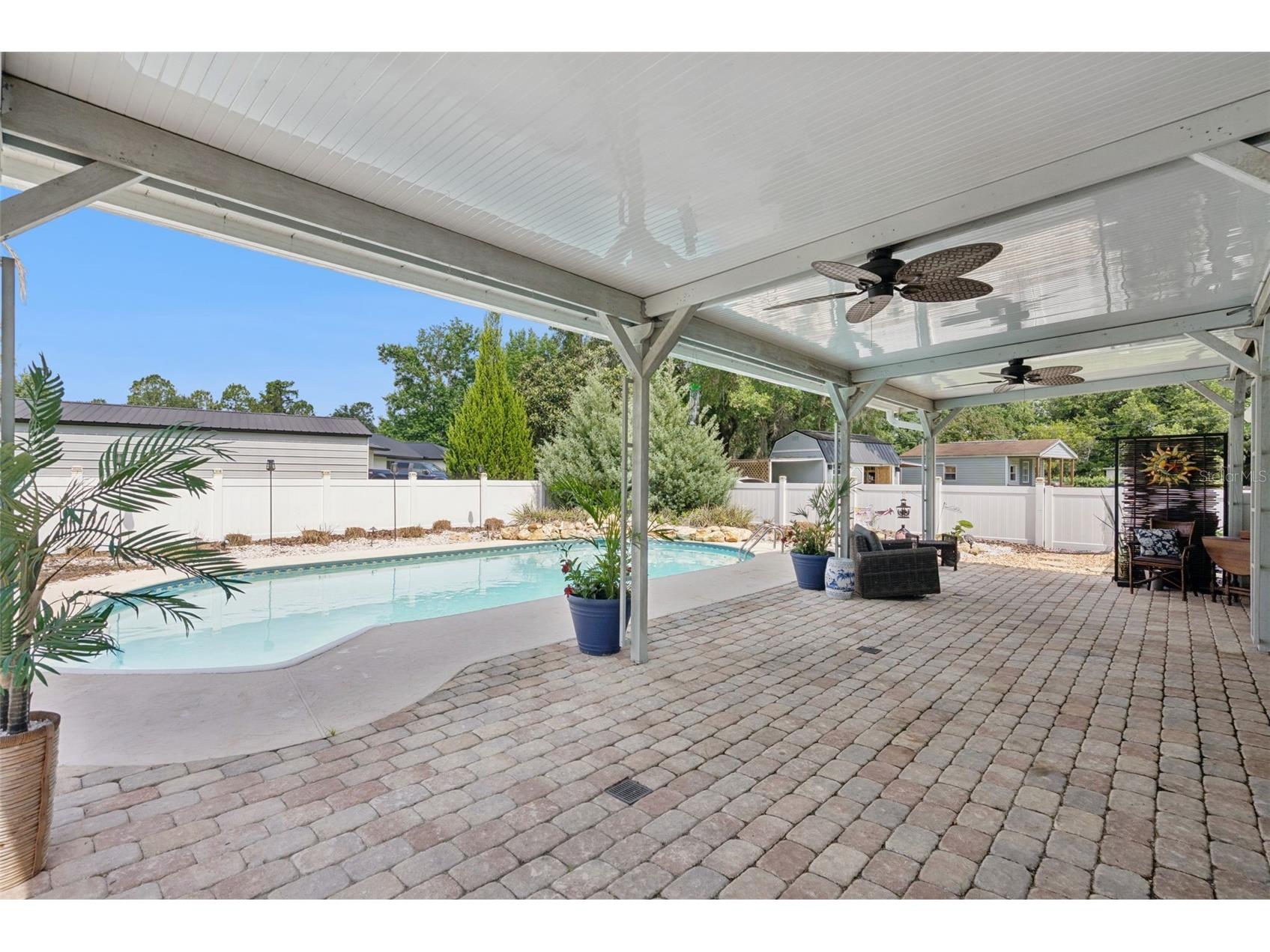 2530 E New York Avenue Deland FL 32724 - LAKE WINNEMISSETT O6411149 image38