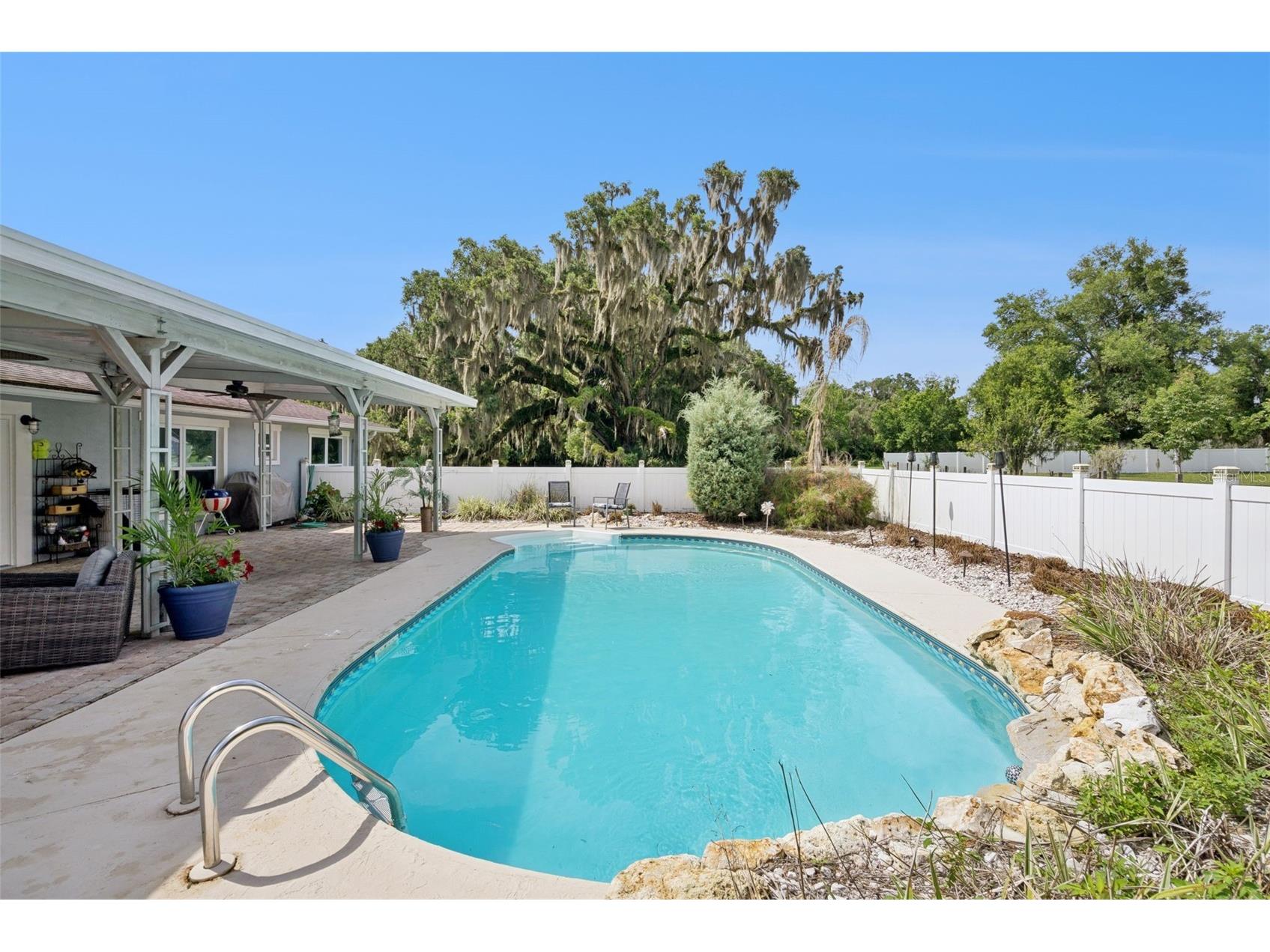 2530 E New York Avenue Deland FL 32724 - LAKE WINNEMISSETT O6411149 image39