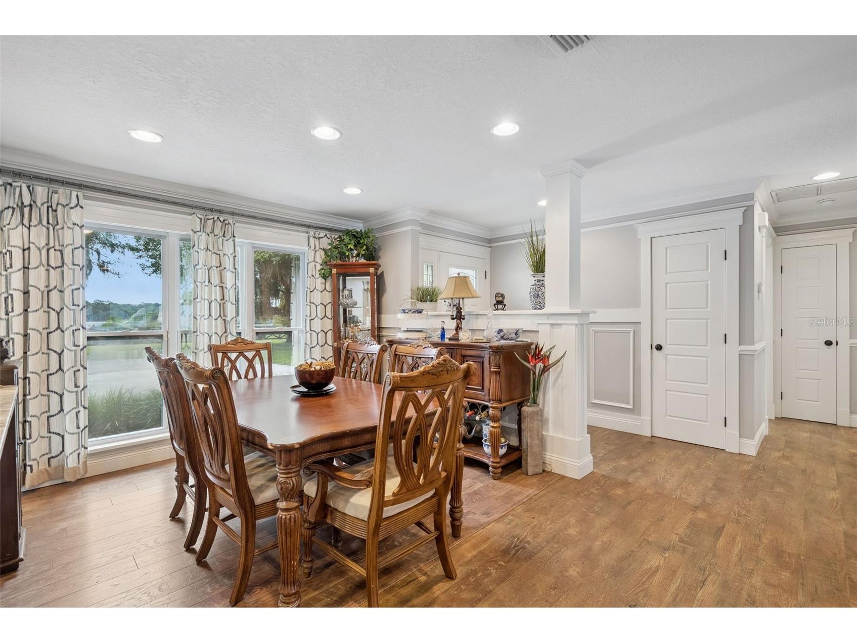 2530 E New York Avenue Deland FL 32724 - LAKE WINNEMISSETT O6411149 image8