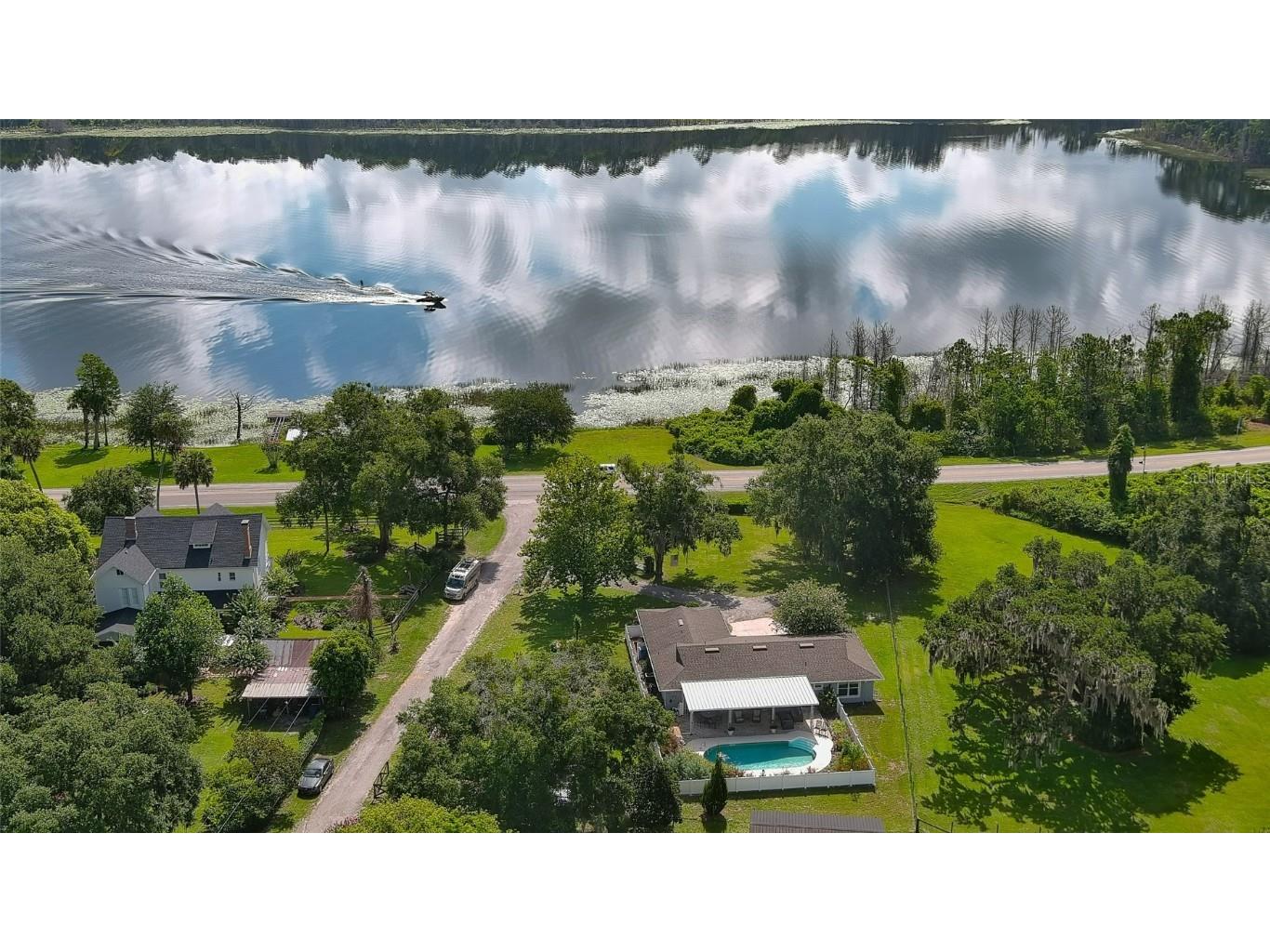 2530 E New York Avenue Deland FL 32724 V4940393 image1