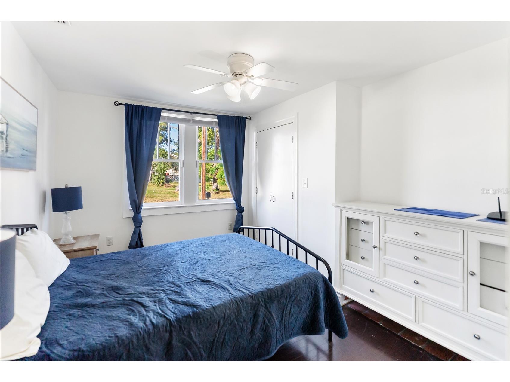 2530 Loma Linda Street Sarasota FL 34239 A4669972 image21