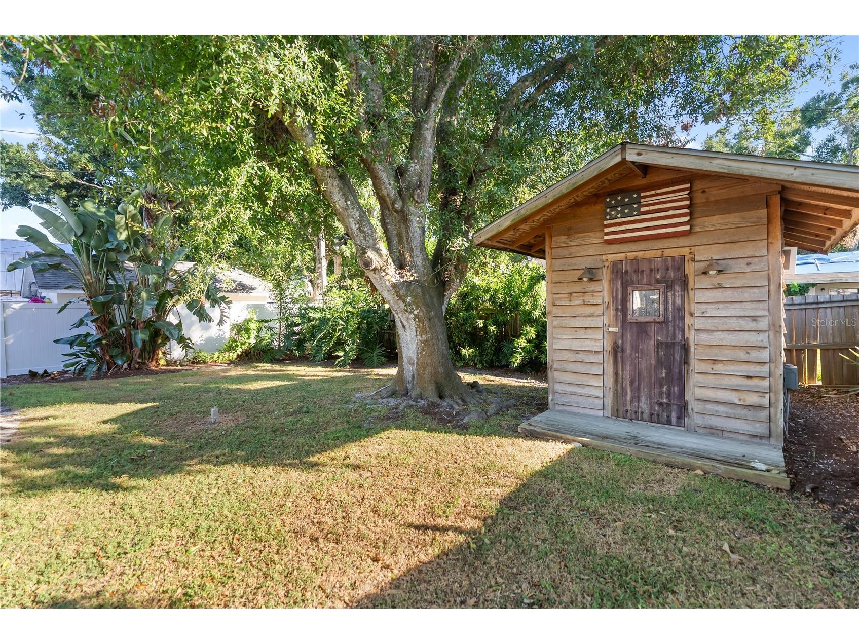 2530 Loma Linda Street Sarasota FL 34239 A4669972 image32