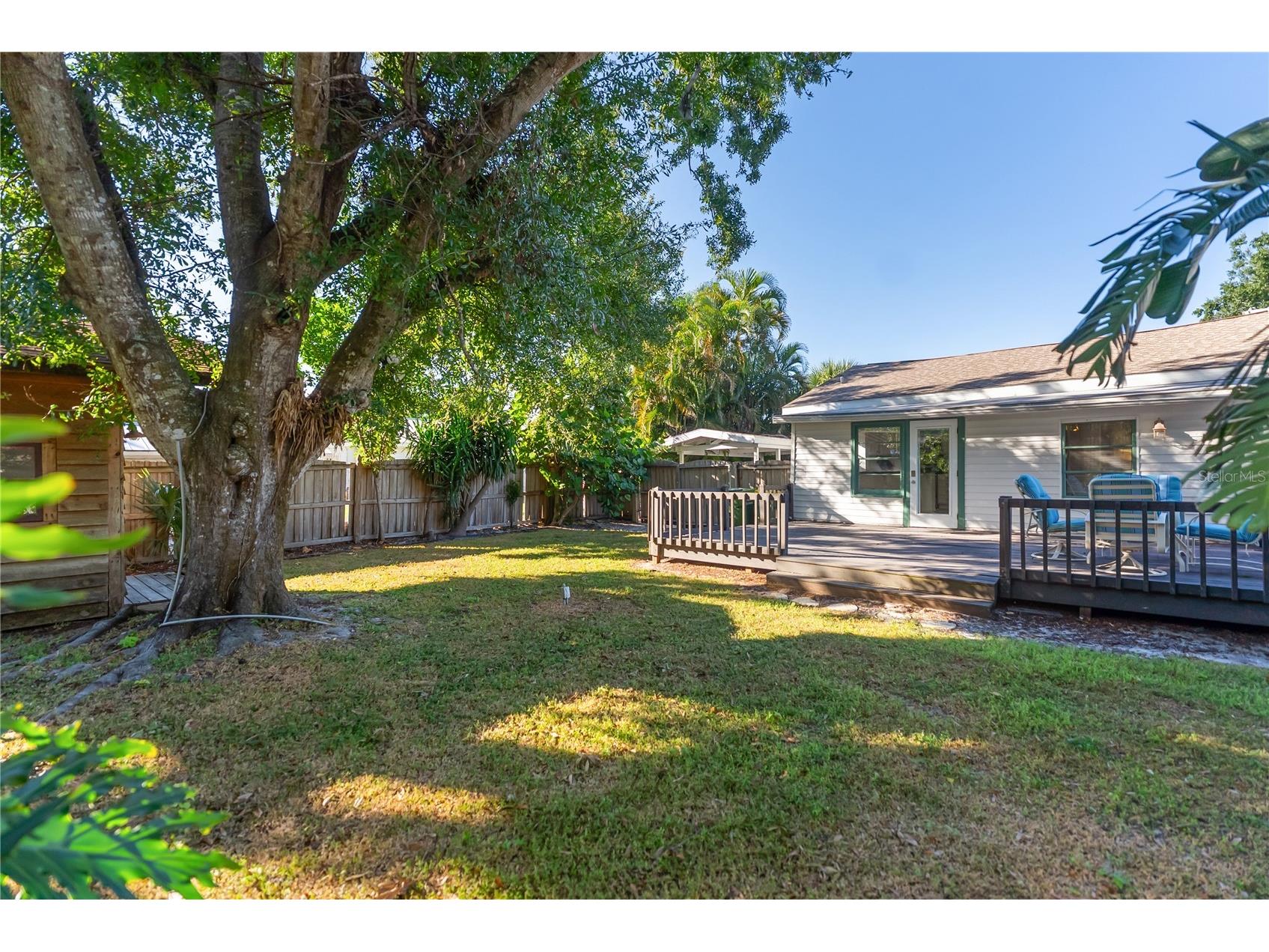 2530 Loma Linda Street Sarasota FL 34239 A4669972 image35