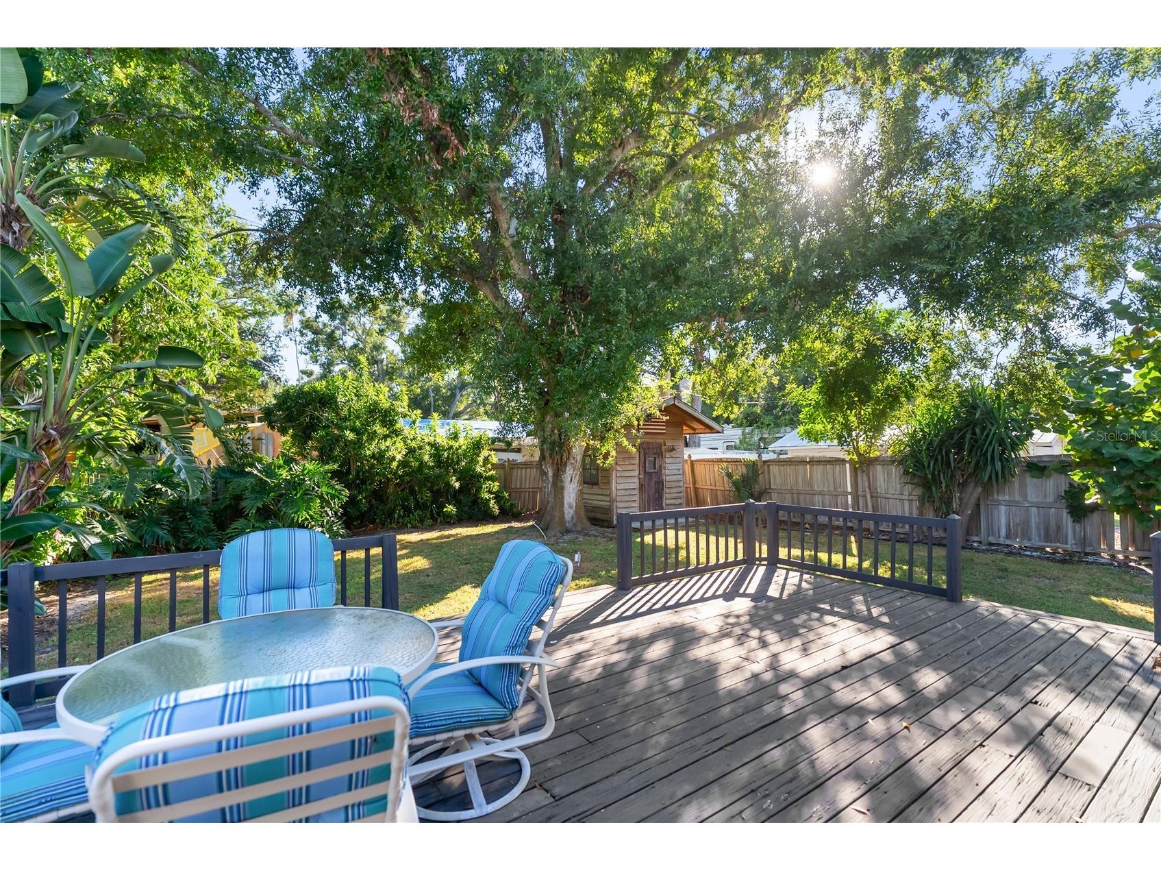 2530 Loma Linda Street Sarasota FL 34239 A4669972 image4