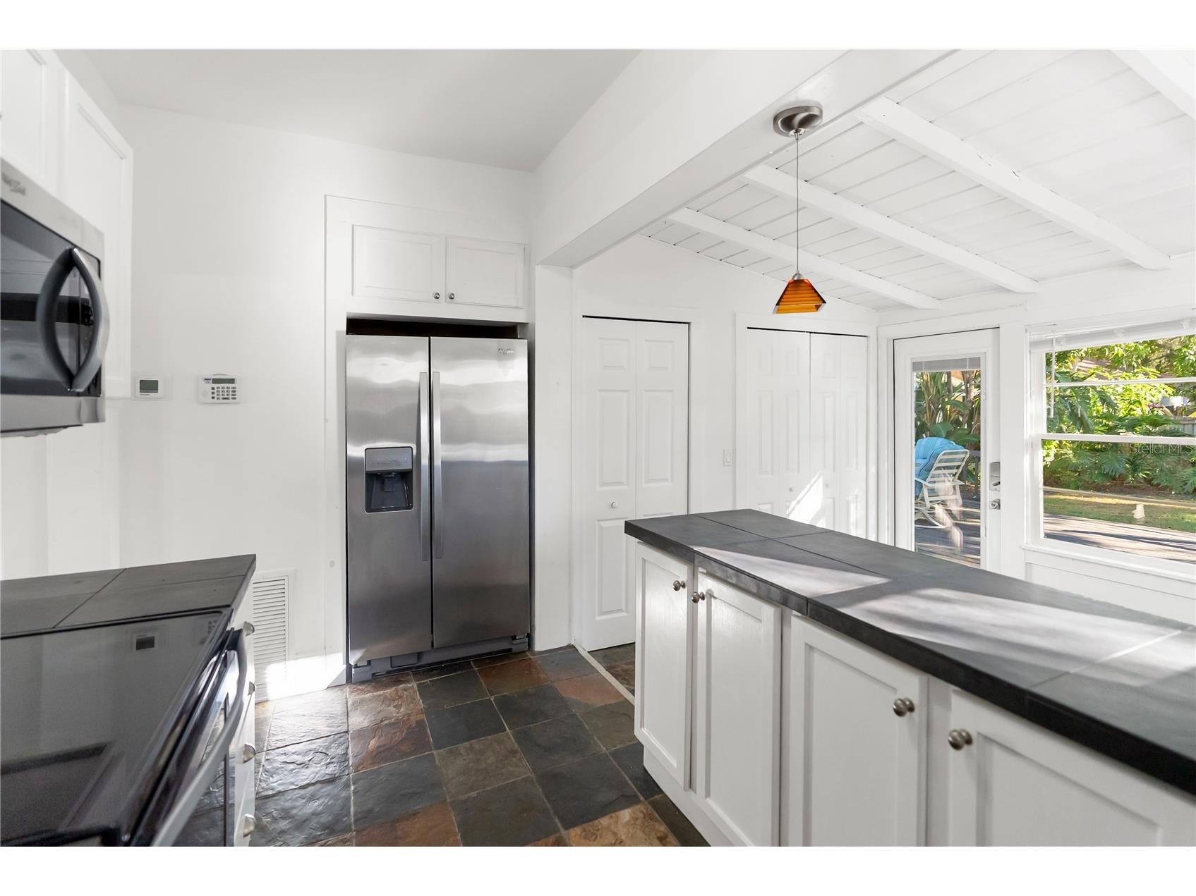 2530 Loma Linda Street Sarasota FL 34239 A4669972 image42