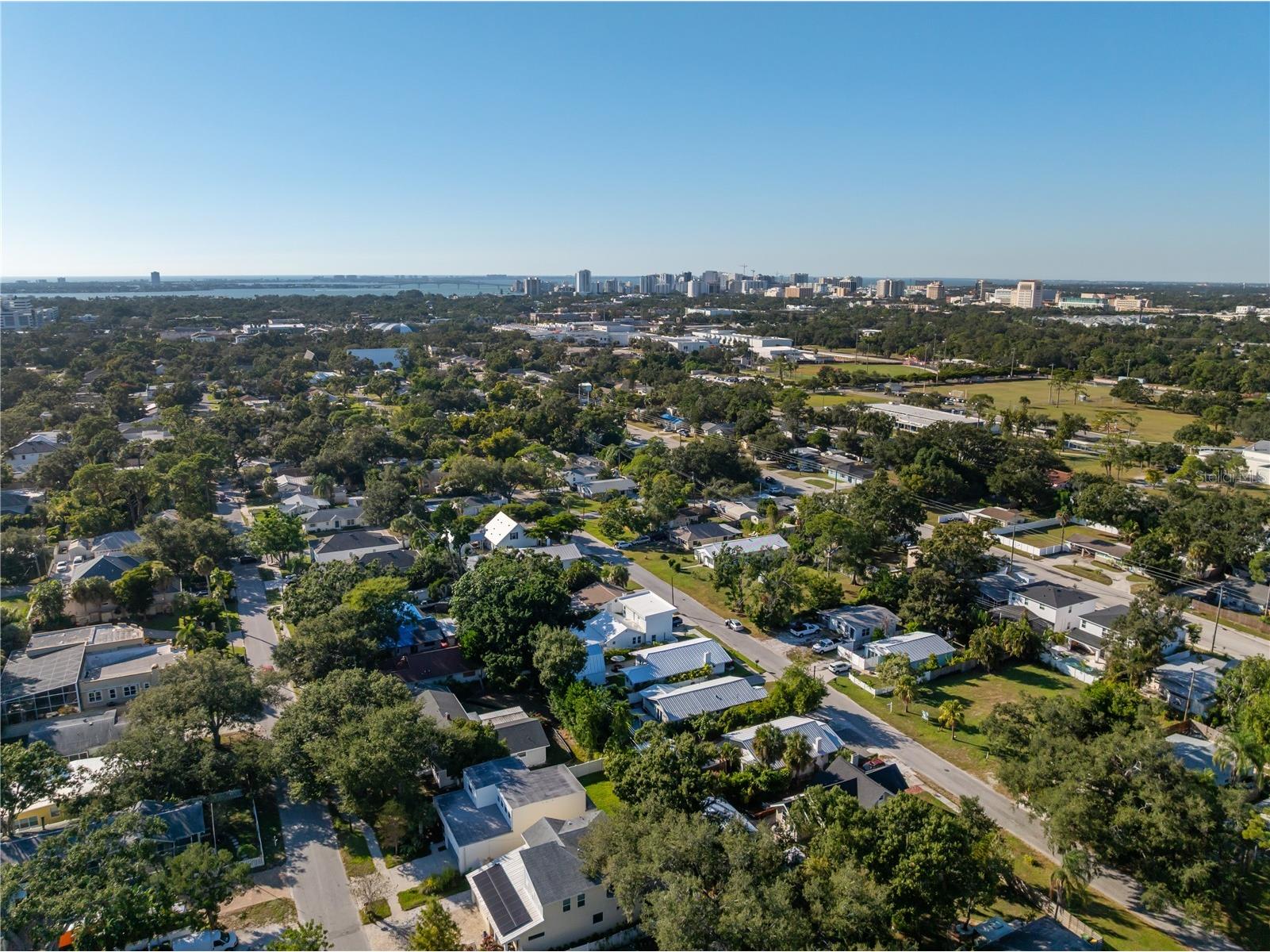 2530 Loma Linda Street Sarasota FL 34239 A4669972 image49