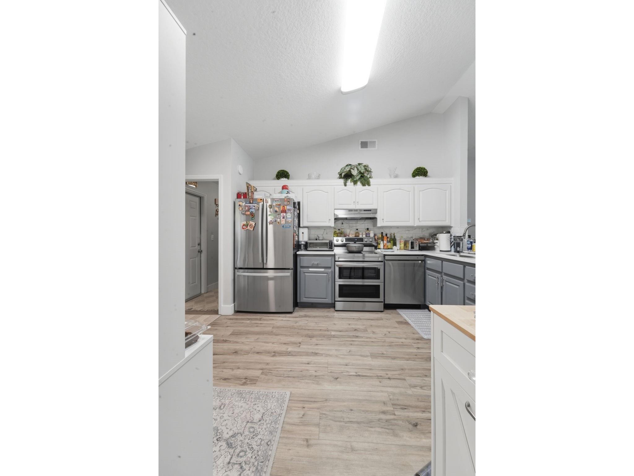 2530 M And M Lane Orange City FL 32763 V4949232 image20