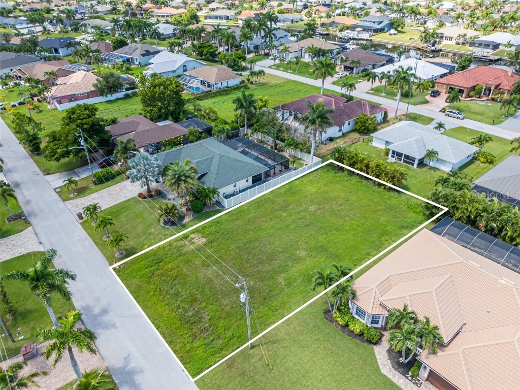 2530 SW 27th Avenue Cape Coral FL 33914 C7496199 image1