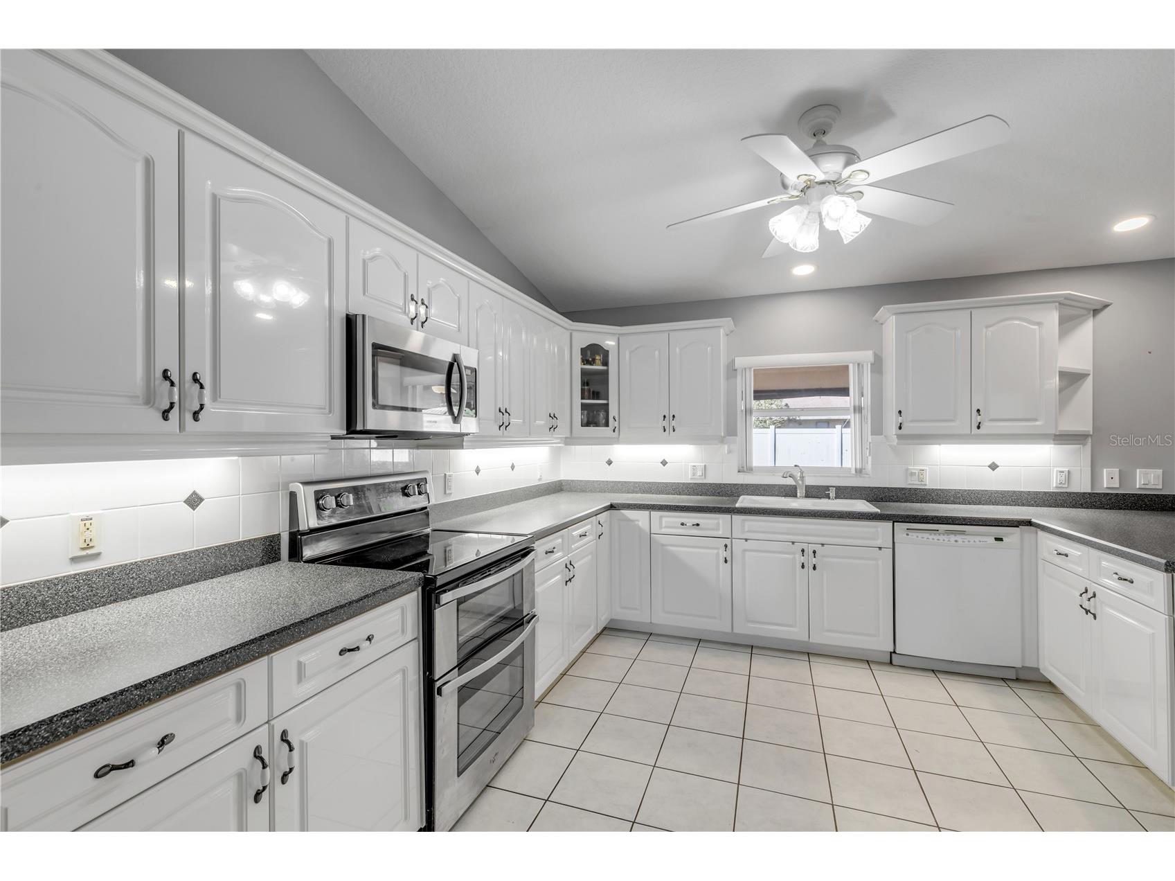 2530 Tamarind Drive Edgewater FL 32141 NS1087710 image9