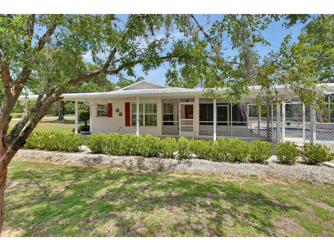 25305 Mardon Circle Paisley FL 32767 V4943485 image1