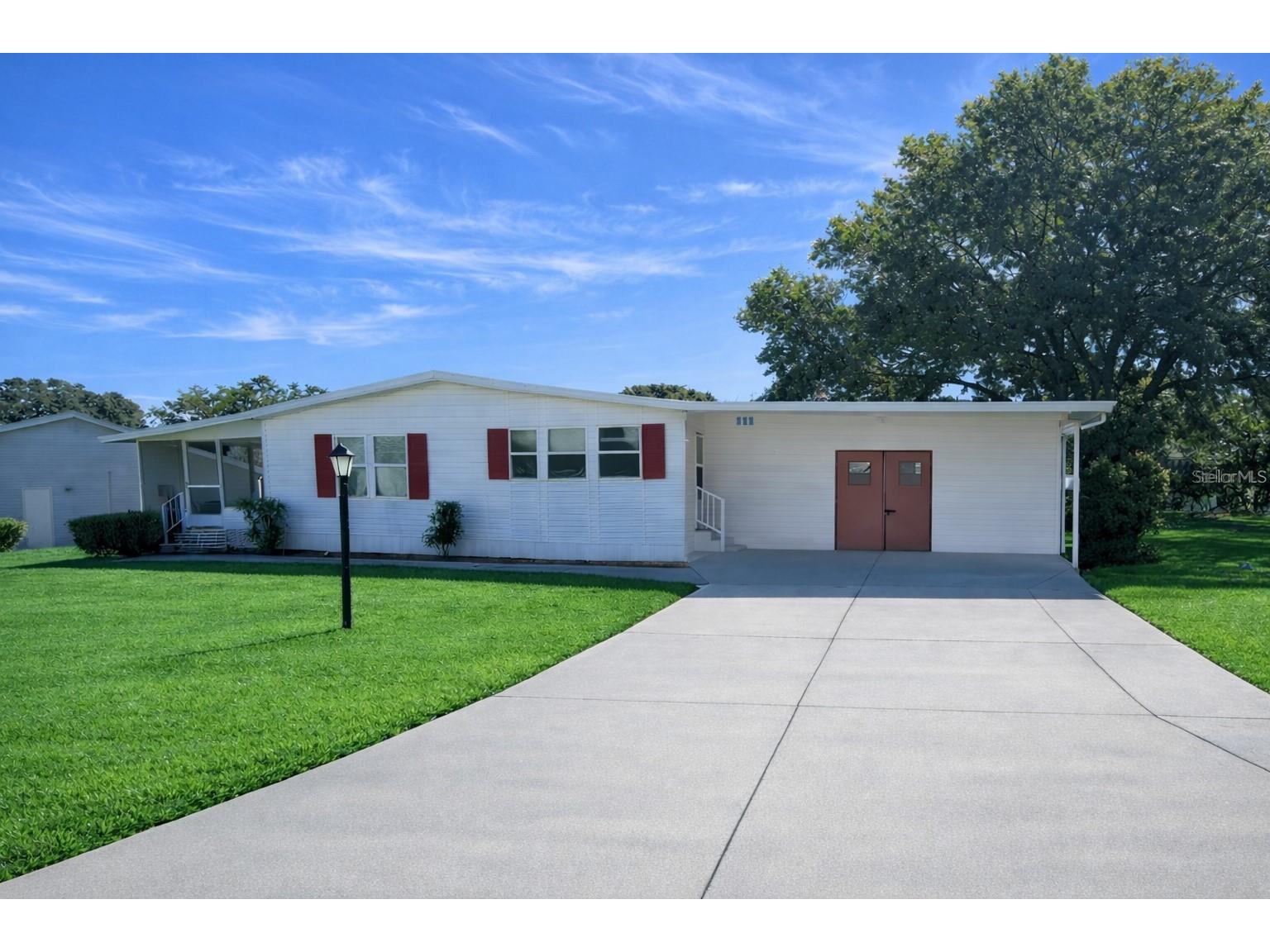 25308 Casa Del Lago Lane Leesburg FL 34748 G5107740 image1