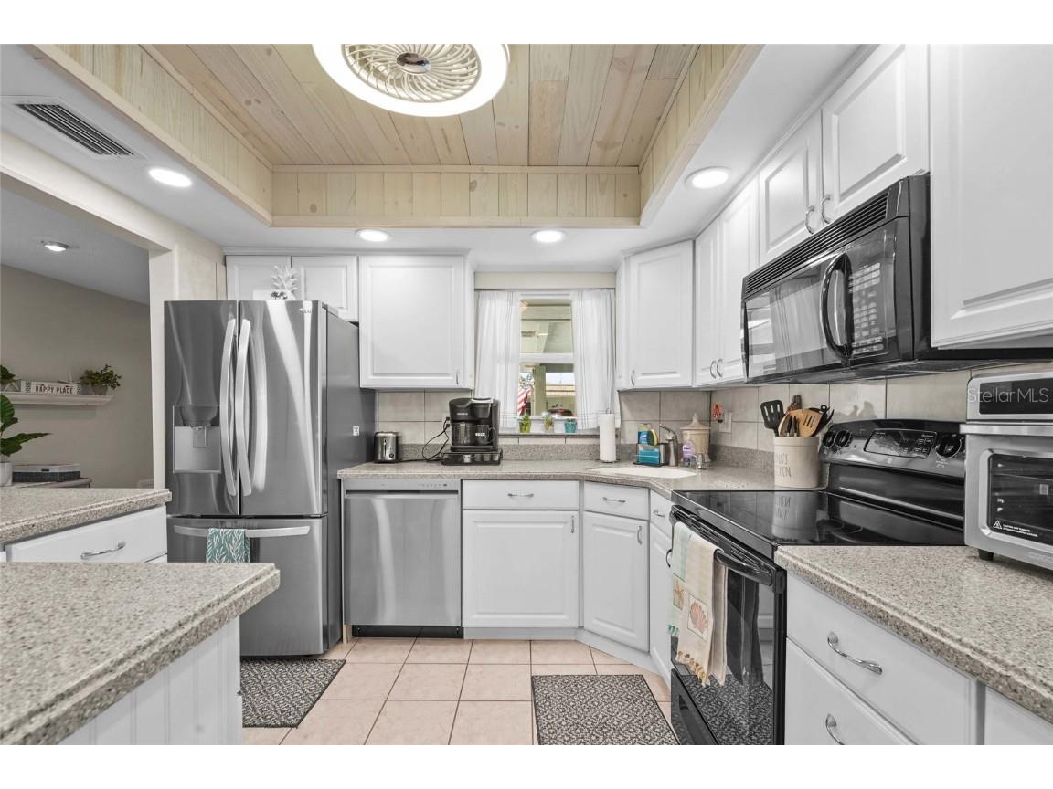 2531 Riverbluff Parkway #V181 Sarasota FL 34231 A4673298 image11
