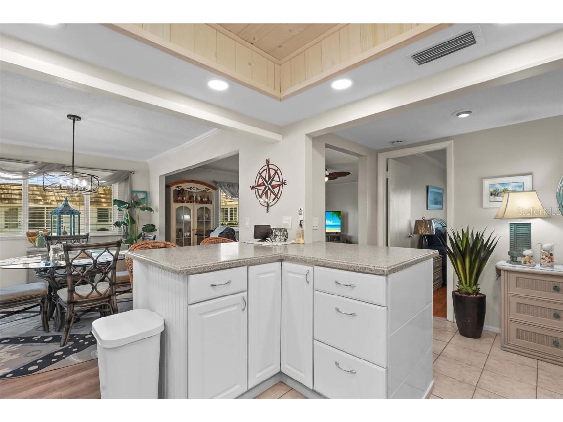 2531 Riverbluff Parkway #V181 Sarasota FL 34231 A4673298 image13