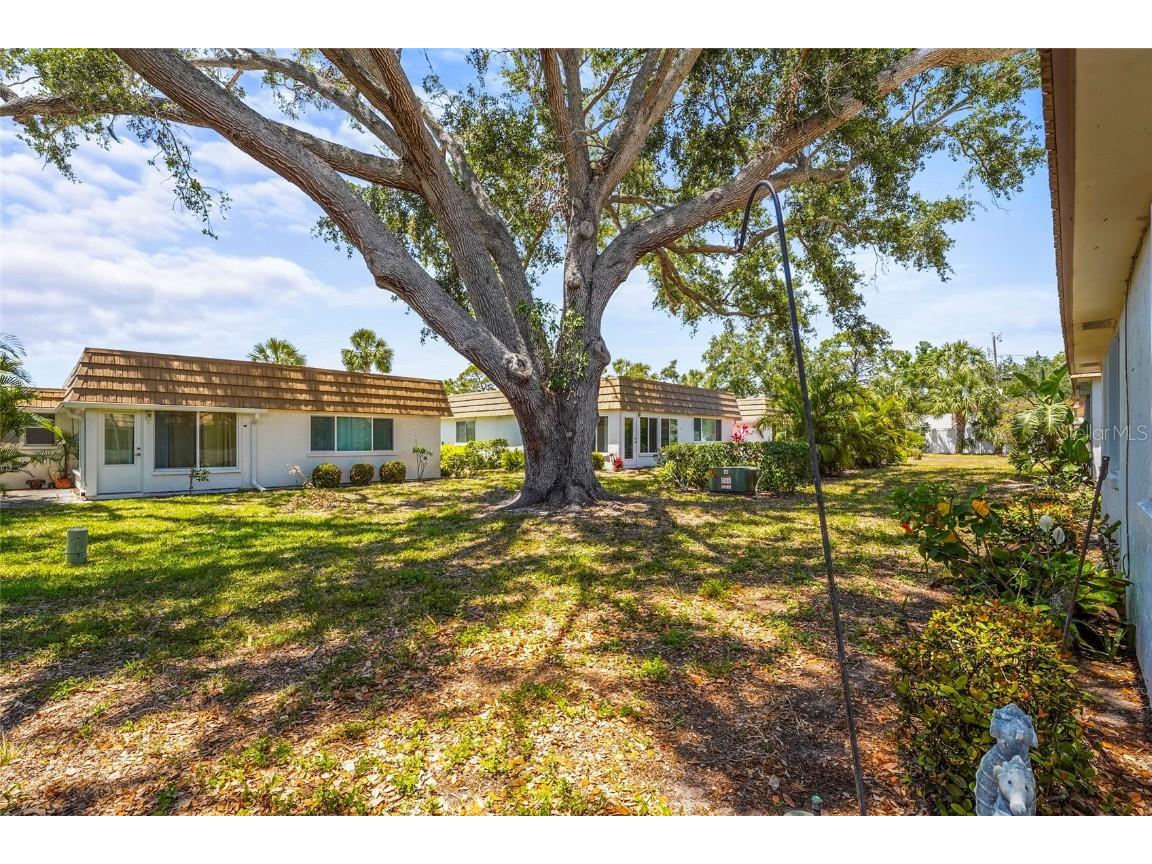 2531 Riverbluff Parkway #V181 Sarasota FL 34231 A4673298 image39