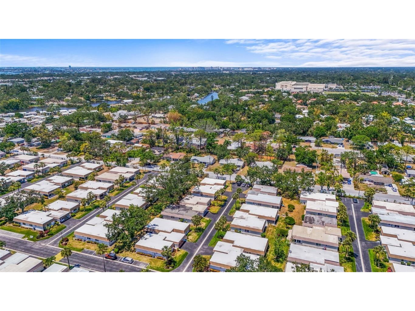 2531 Riverbluff Parkway #V181 Sarasota FL 34231 A4673298 image51