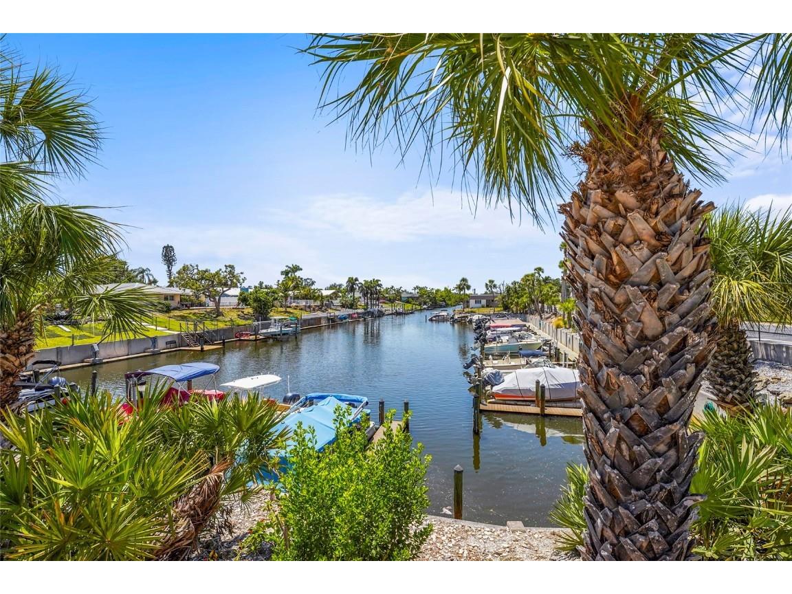 2531 Riverbluff Parkway #V181 Sarasota FL 34231 A4673298 image61