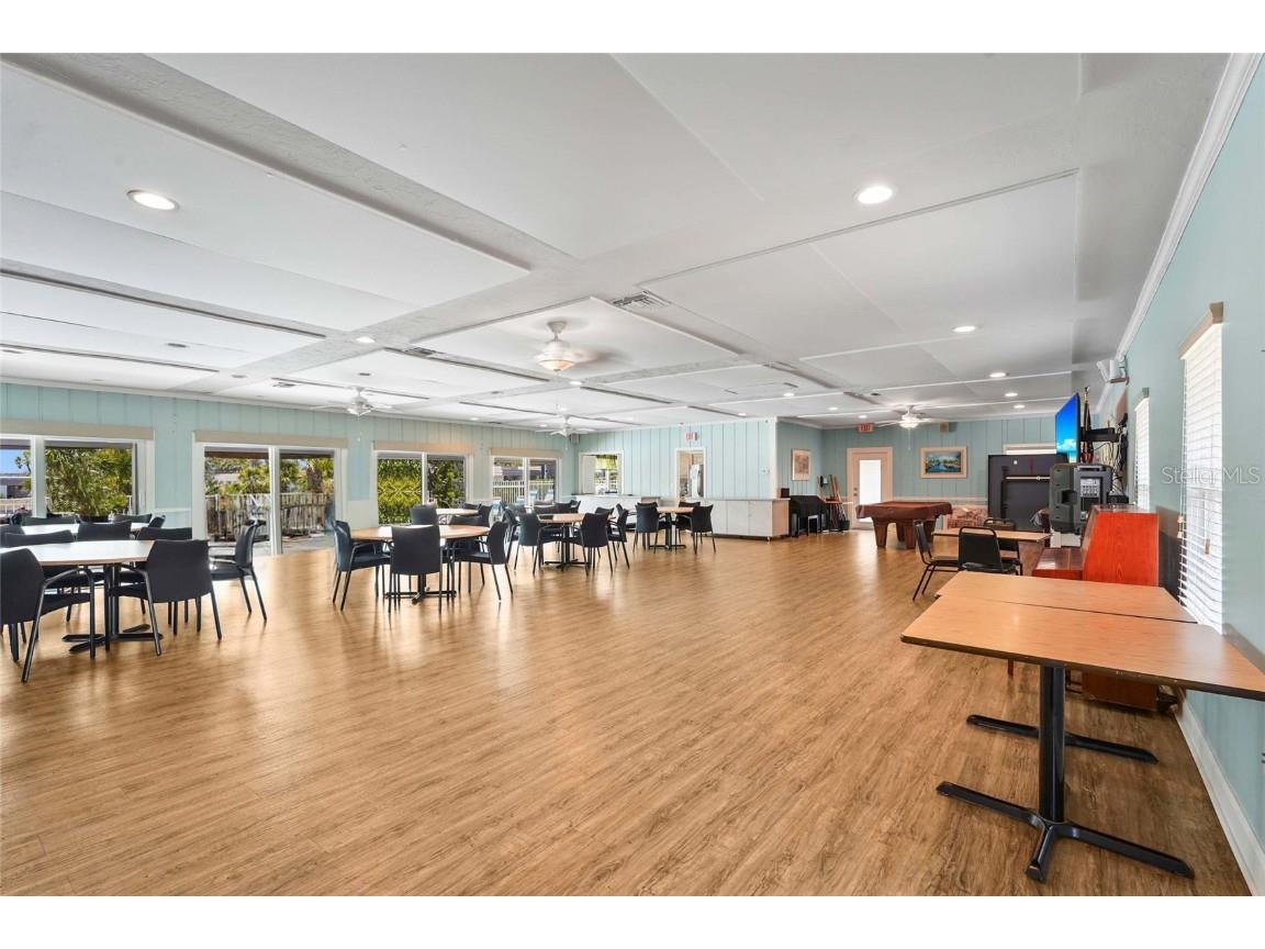 2531 Riverbluff Parkway #V181 Sarasota FL 34231 A4673298 image64