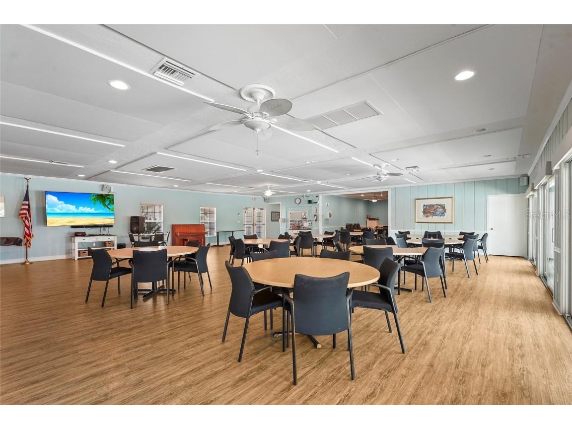 2531 Riverbluff Parkway #V181 Sarasota FL 34231 A4673298 image65