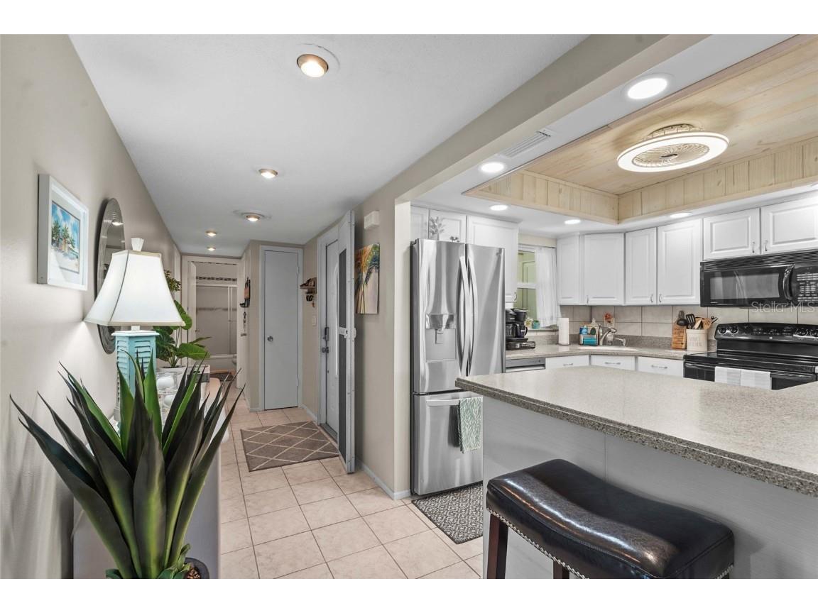 2531 Riverbluff Parkway #V181 Sarasota FL 34231 A4673298 image9