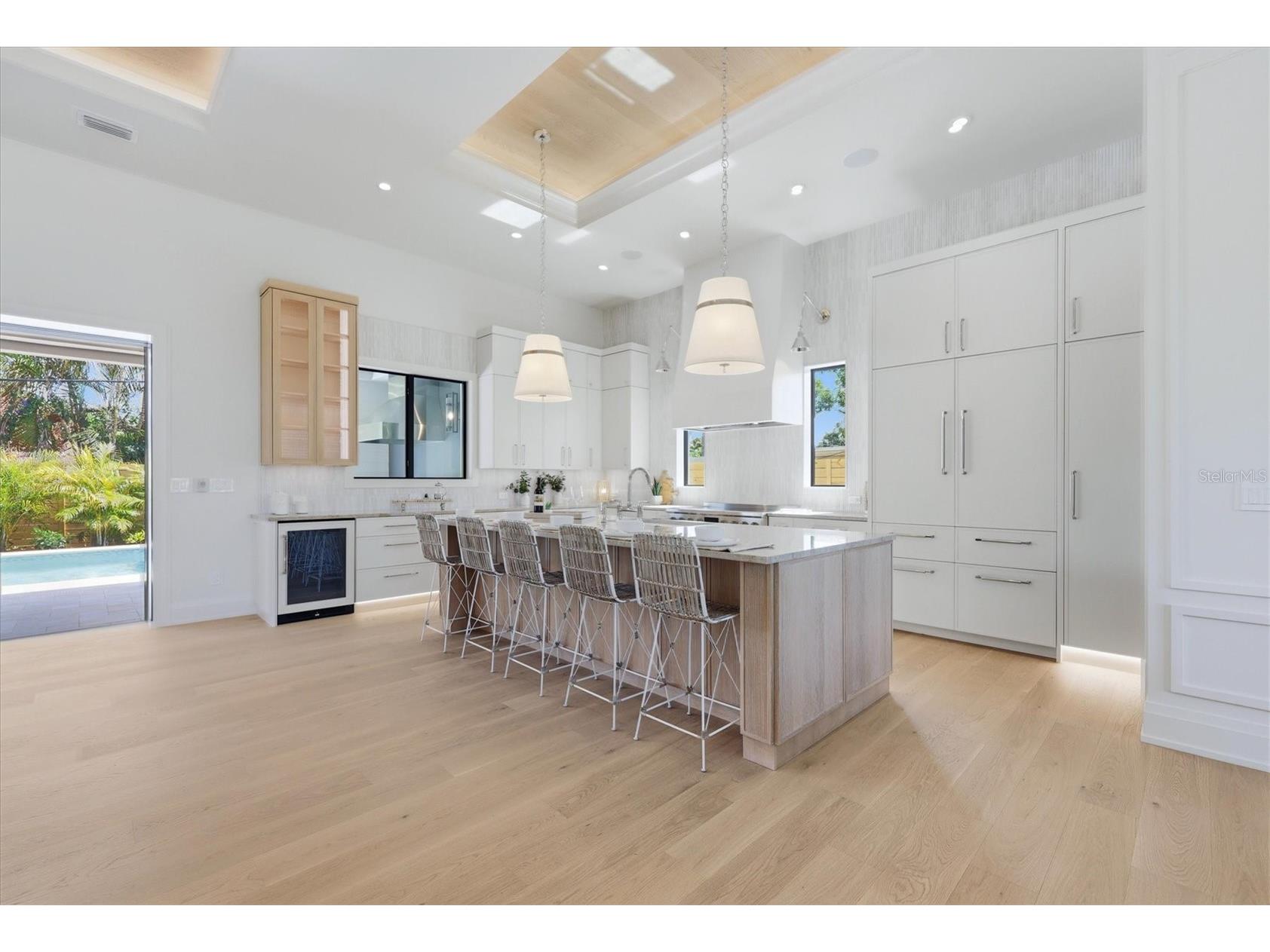 2531 Wisteria Street Sarasota FL 34239 A4694903 image10