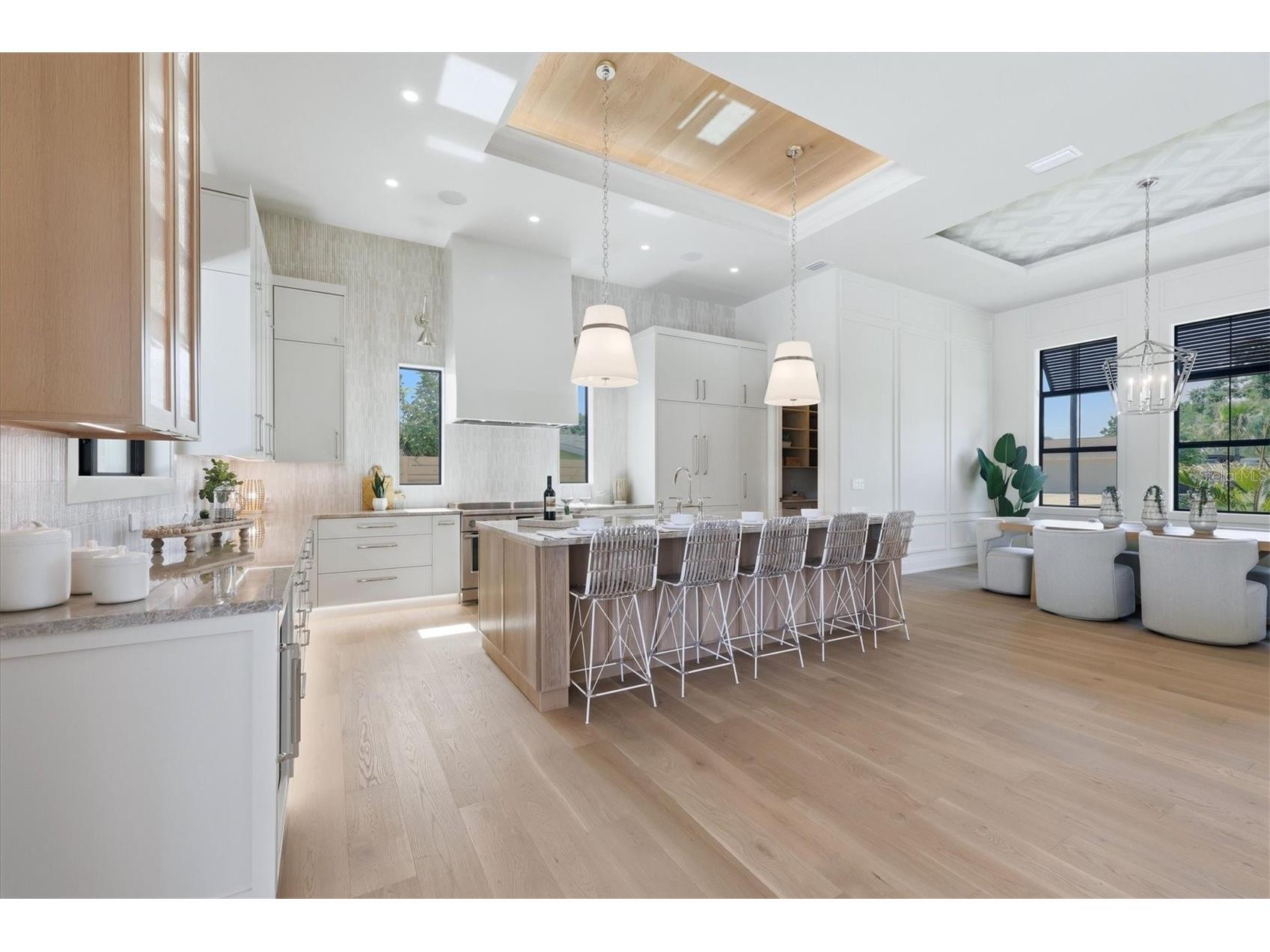 2531 Wisteria Street Sarasota FL 34239 A4694903 image16