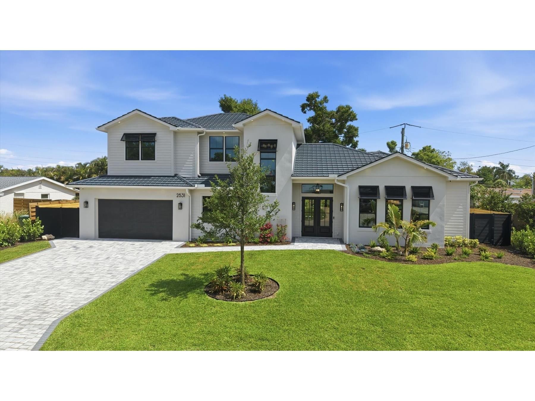 2531 Wisteria Street Sarasota FL 34239 A4694903 image2