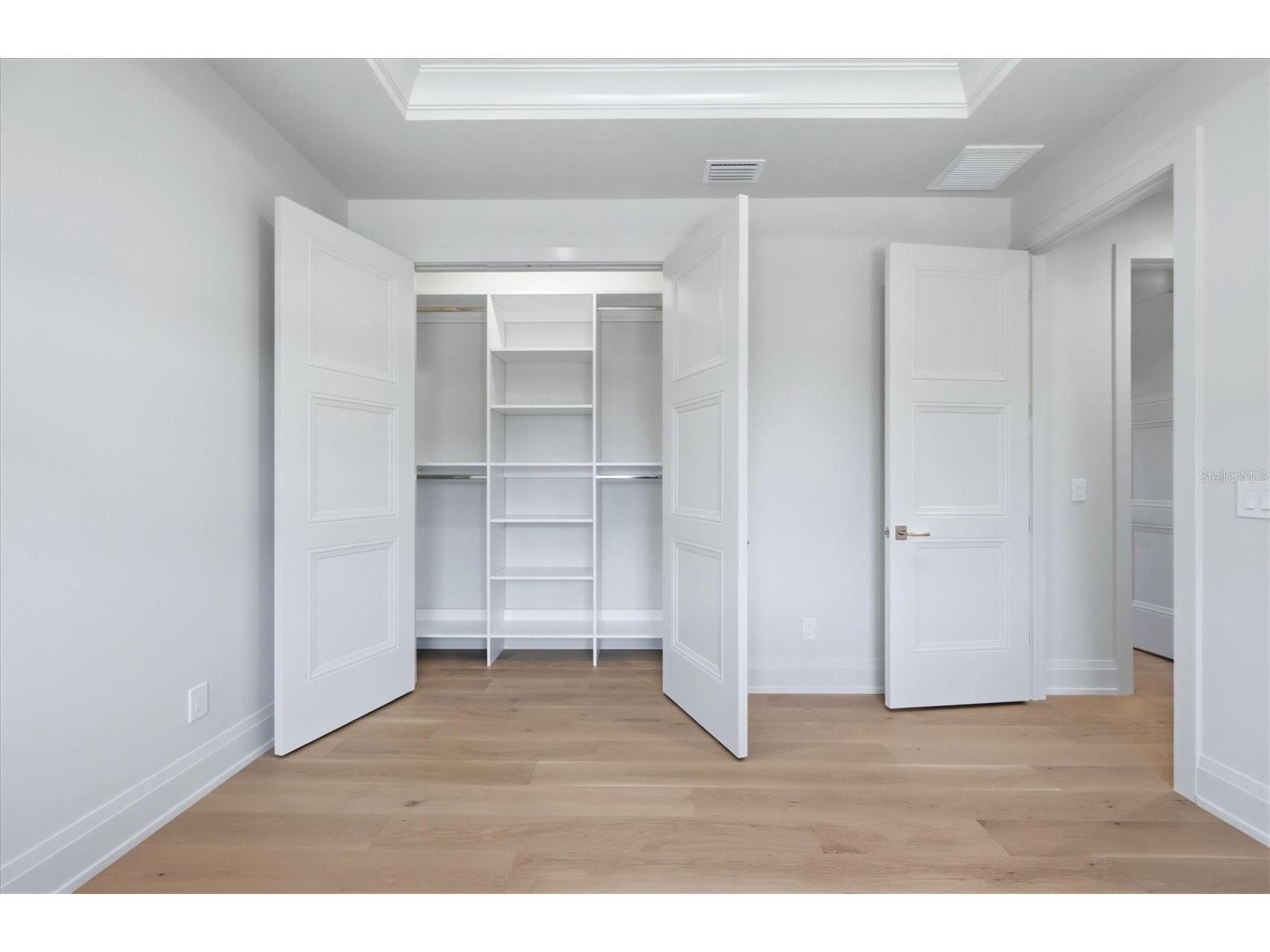 2531 Wisteria Street Sarasota FL 34239 A4694903 image36