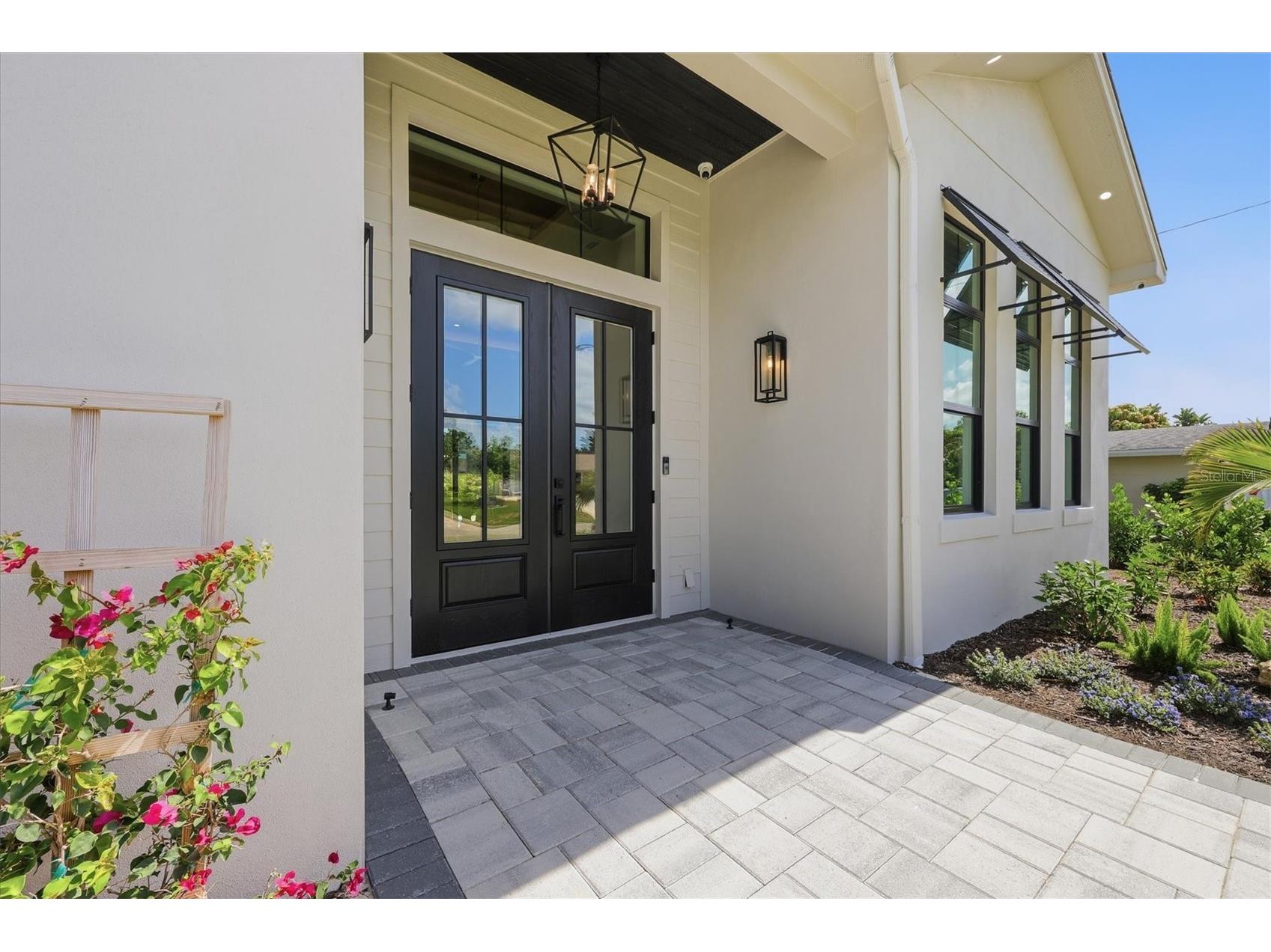 2531 Wisteria Street Sarasota FL 34239 A4694903 image4