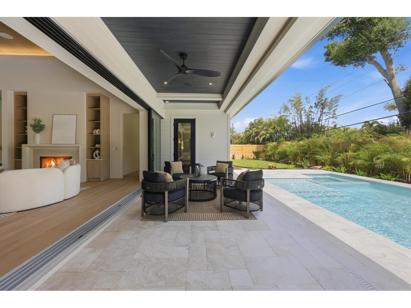 2531 Wisteria Street Sarasota FL 34239 A4694903 image45