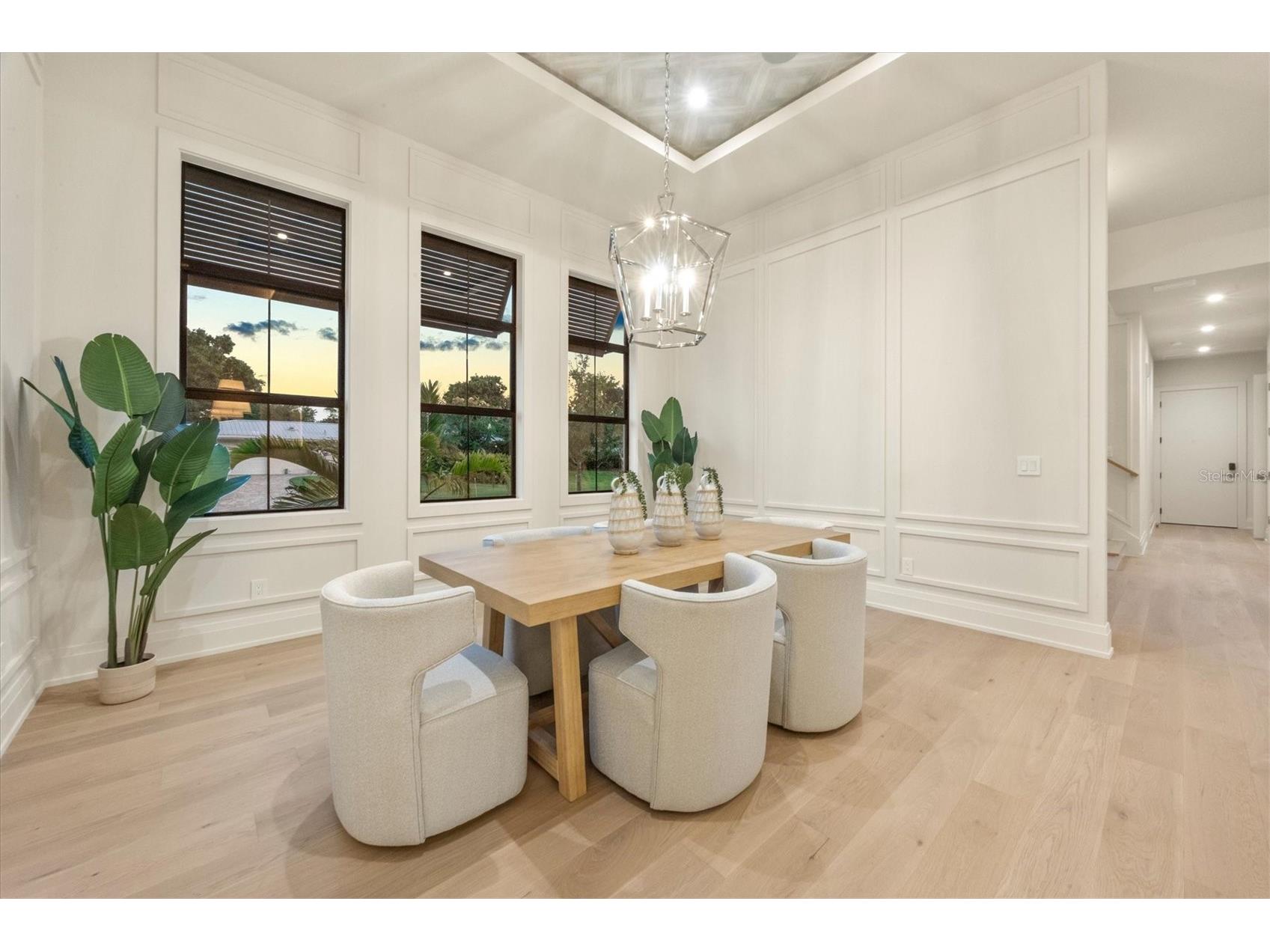 2531 Wisteria Street Sarasota FL 34239 A4694903 image56