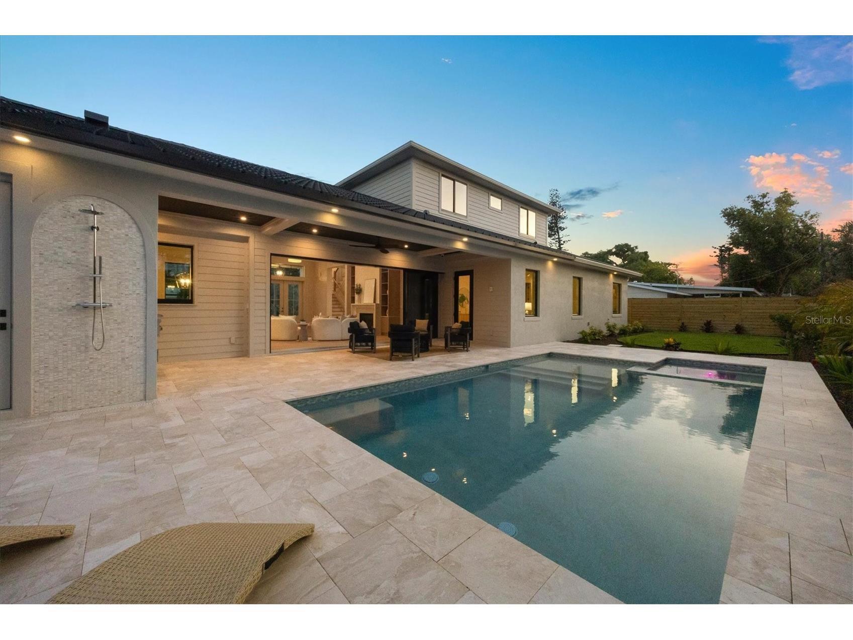 2531 Wisteria Street Sarasota FL 34239 A4694903 image62