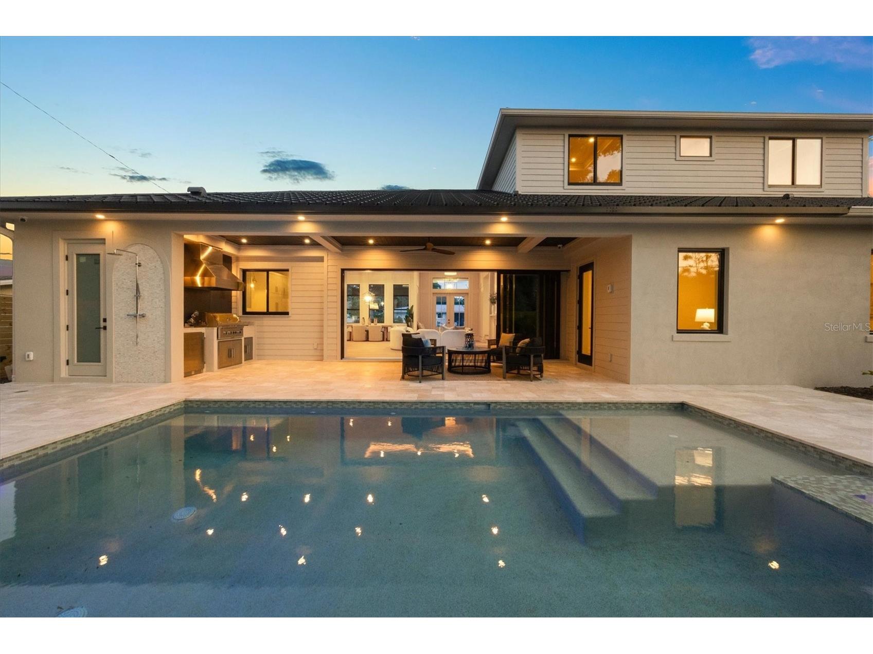 2531 Wisteria Street Sarasota FL 34239 A4694903 image64