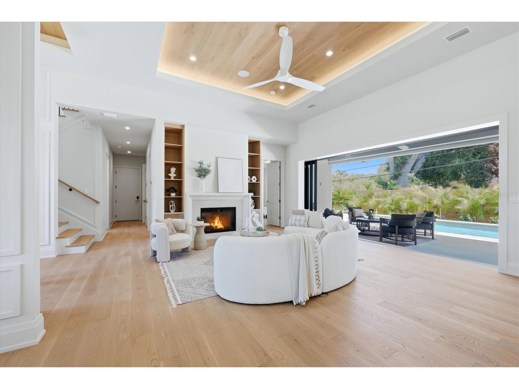 2531 Wisteria Street Sarasota FL 34239 A4694903 image8