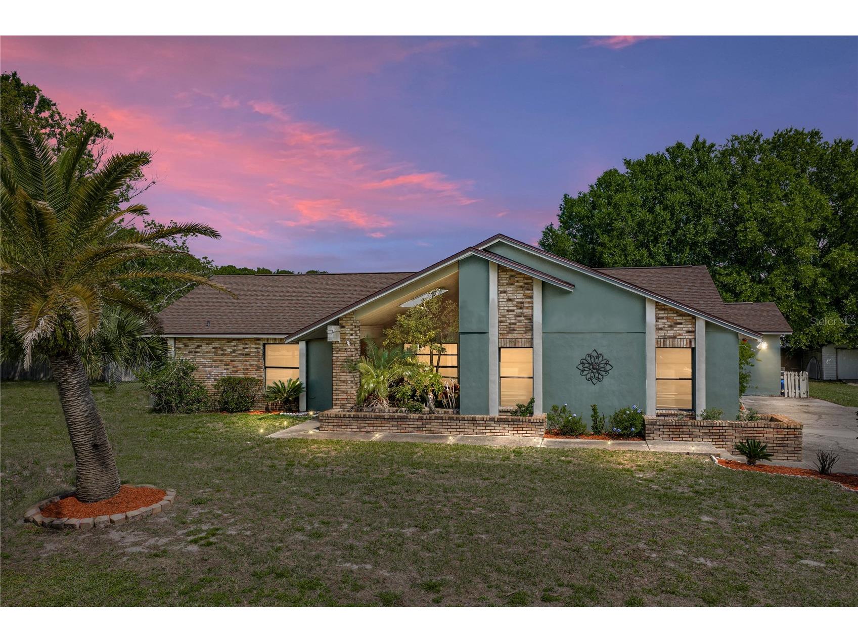25317 Tradewinds Drive Land O Lakes FL 34639 TB8490593 image1