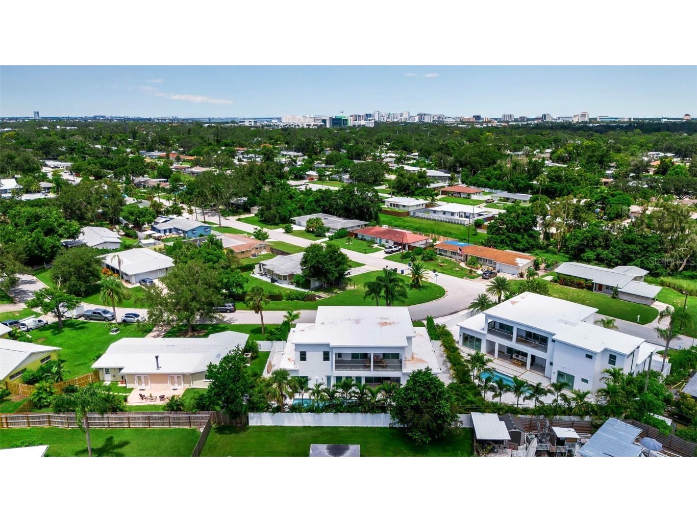 2532 Fruit Tree Drive Sarasota FL 34239 A4662213 image38