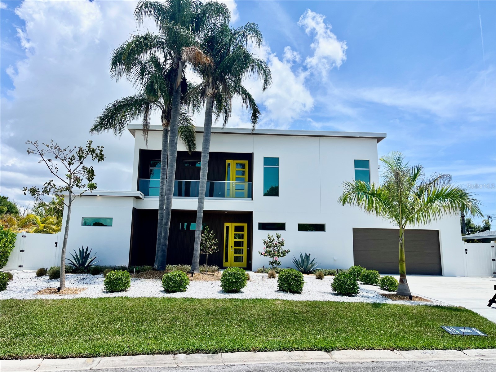 2532 Fruit Tree Drive Sarasota FL 34239 A4692314 image2