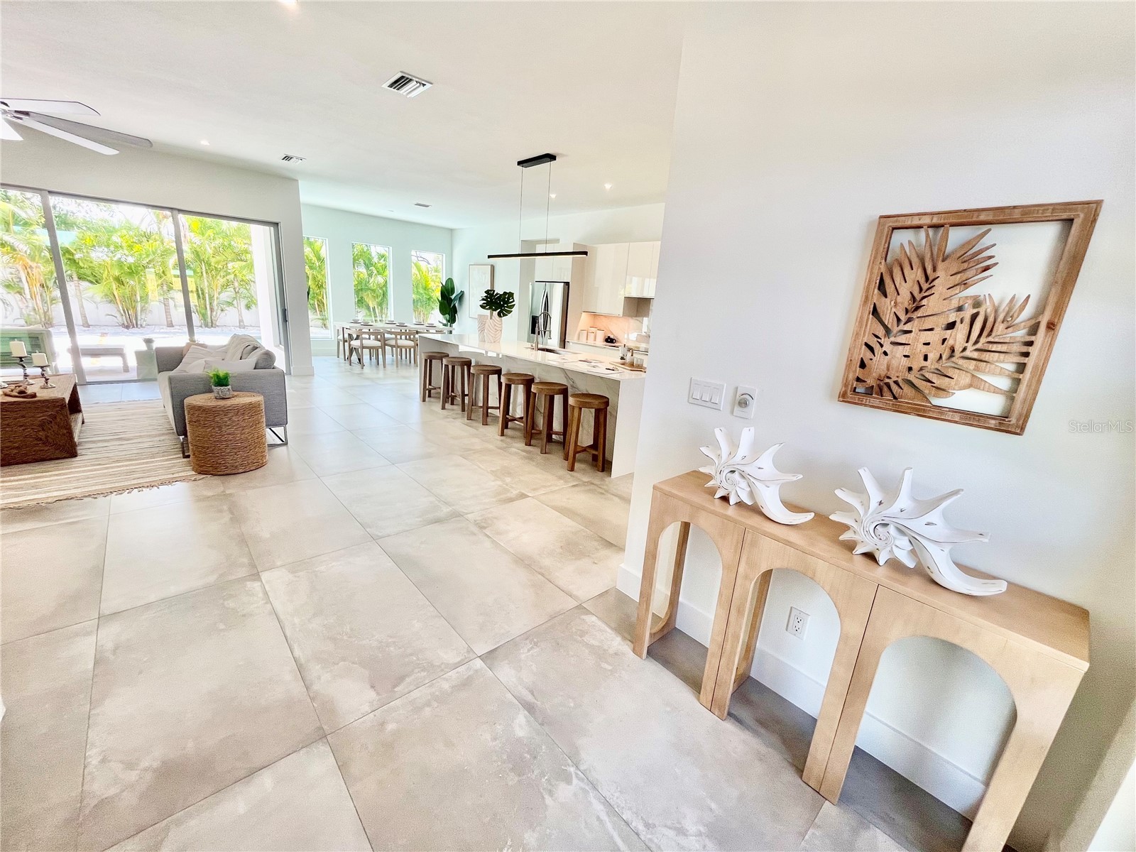 2532 Fruit Tree Drive Sarasota FL 34239 A4692314 image3