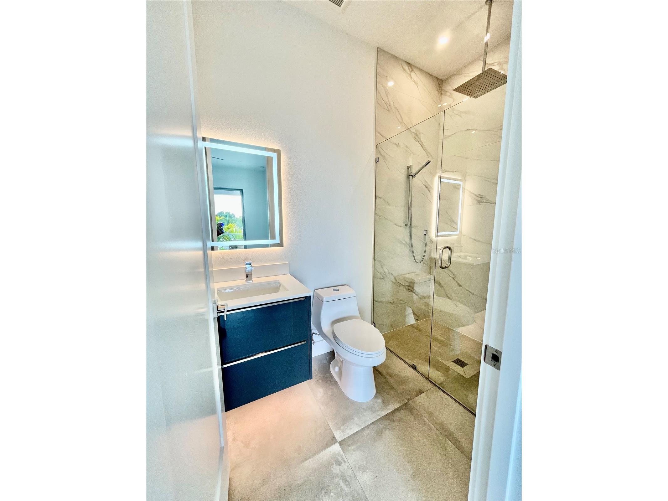 2532 Fruit Tree Drive Sarasota FL 34239 A4692314 image37