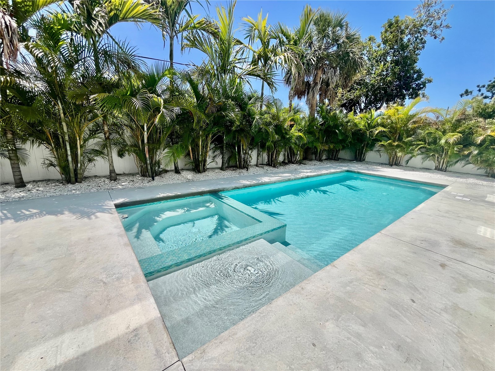2532 Fruit Tree Drive Sarasota FL 34239 A4692314 image47
