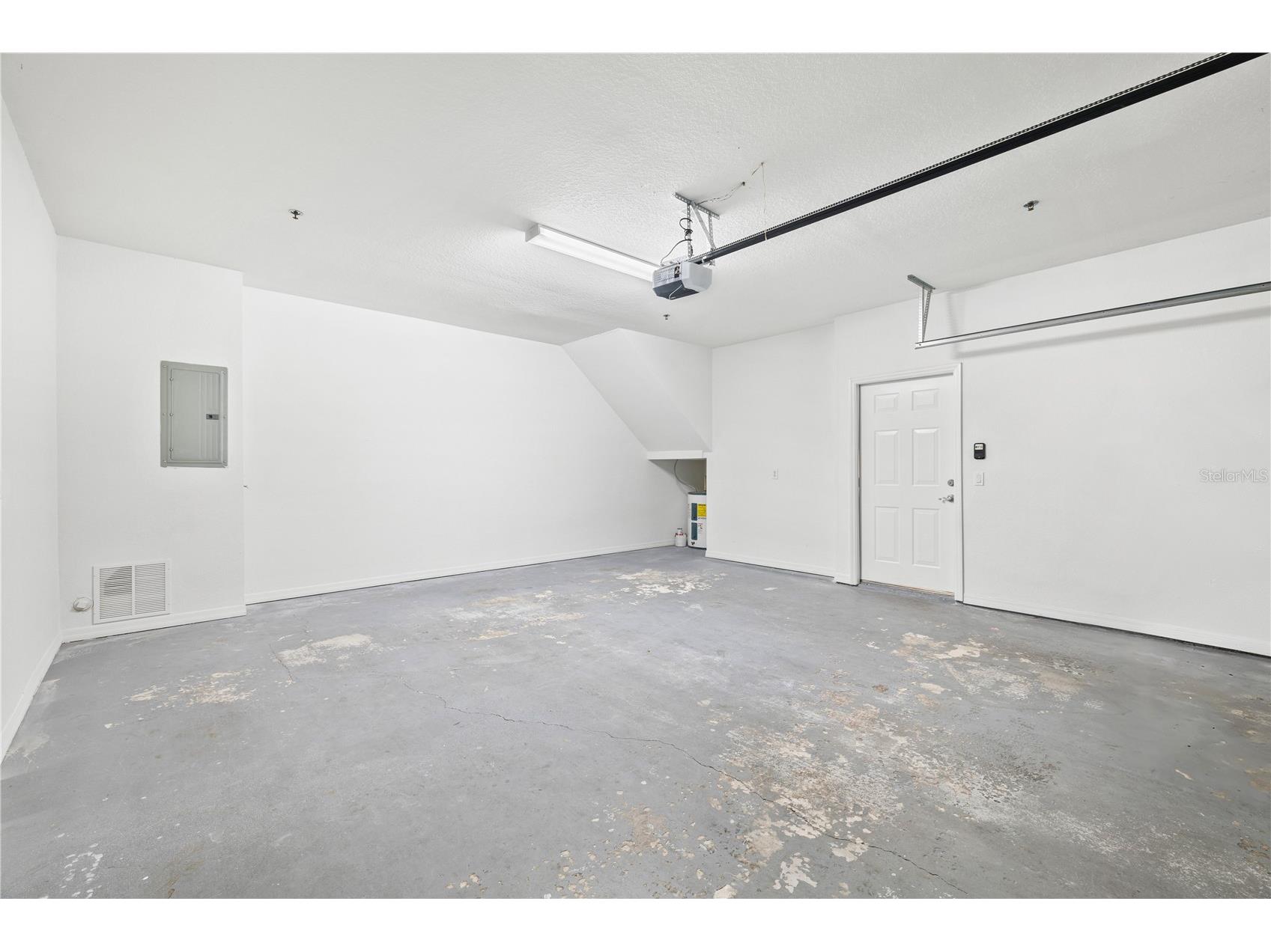 2532 Grand Central Parkway #6 Orlando FL 32839 O6391920 image7