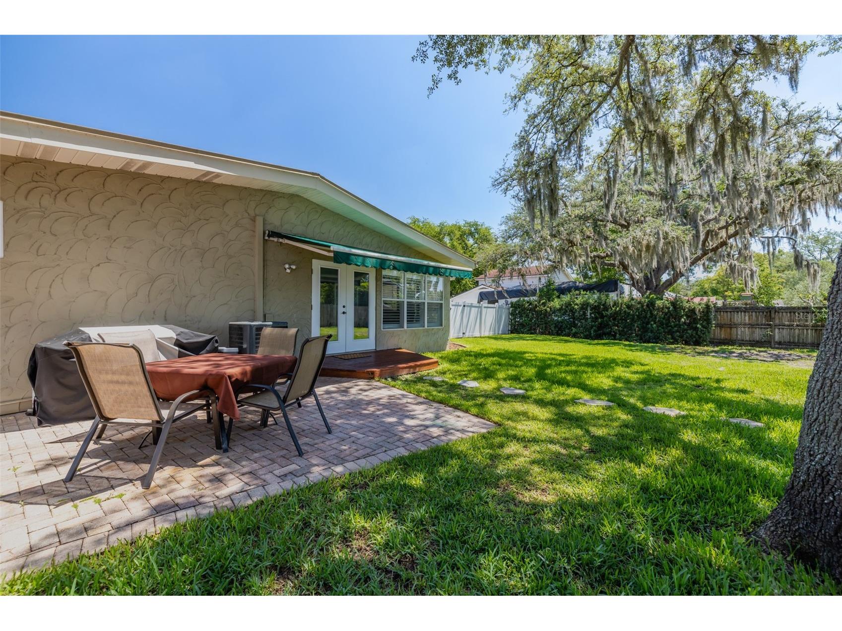 2532 Lake Ellen Lane Tampa FL 33618 TB8509395 image12