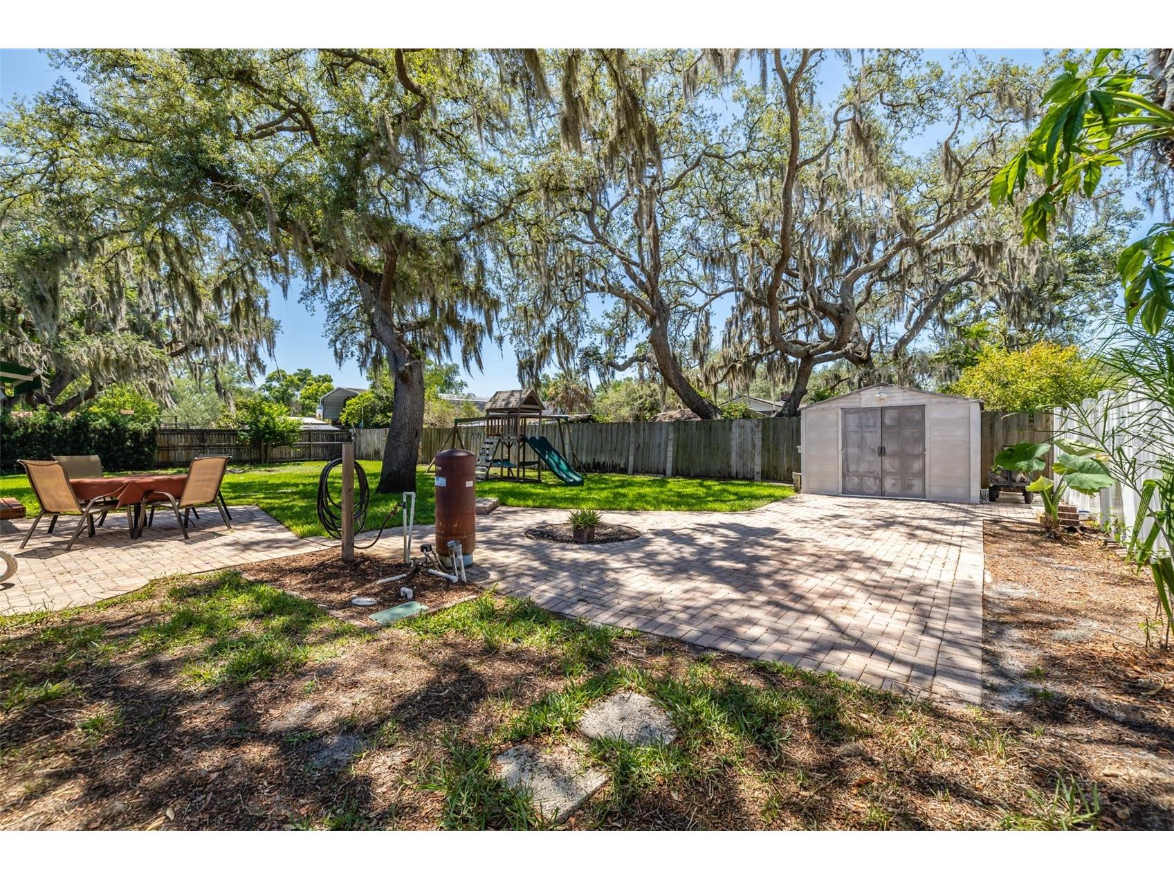 2532 Lake Ellen Lane Tampa FL 33618 TB8509395 image13