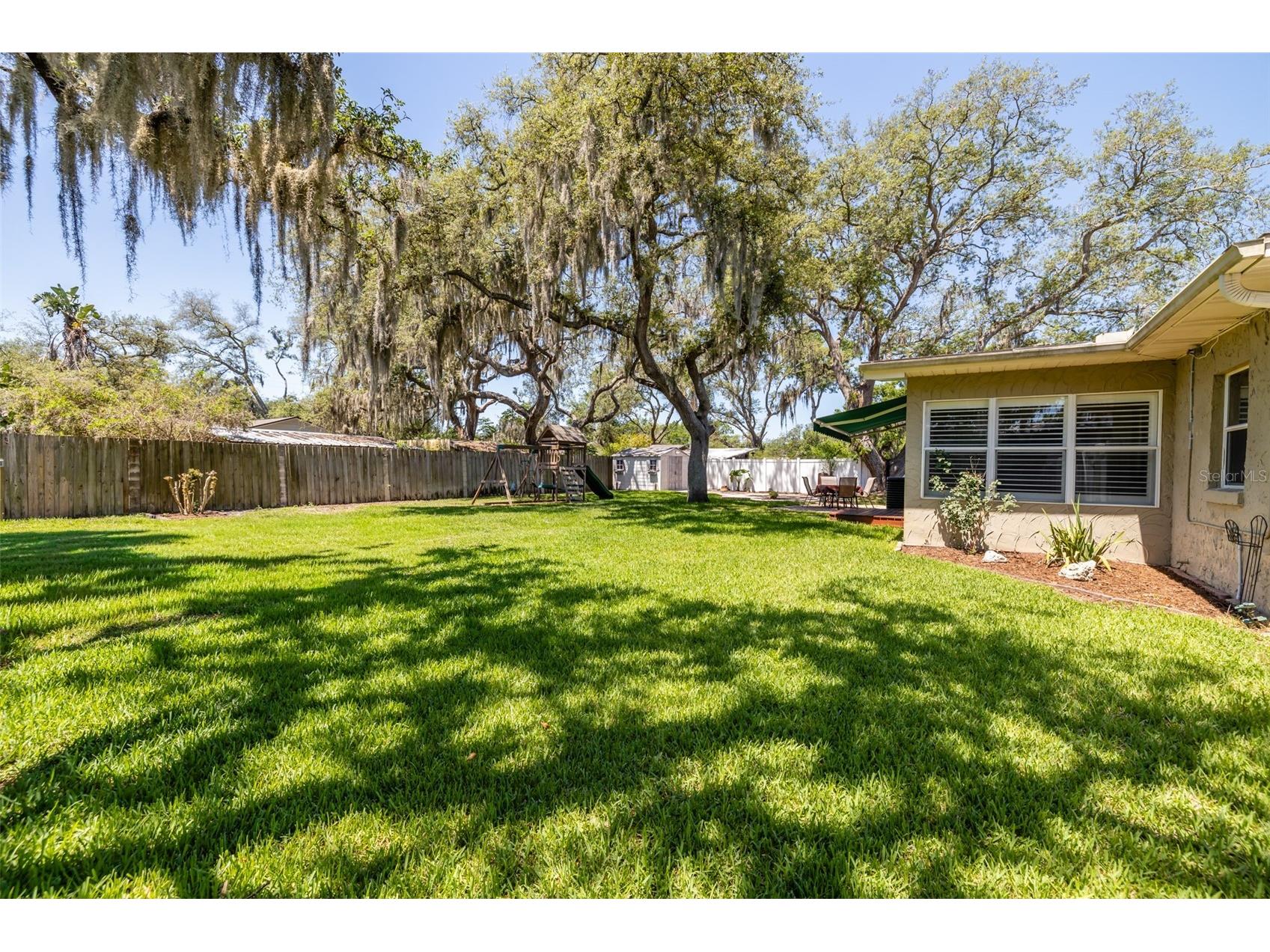 2532 Lake Ellen Lane Tampa FL 33618 TB8509395 image17