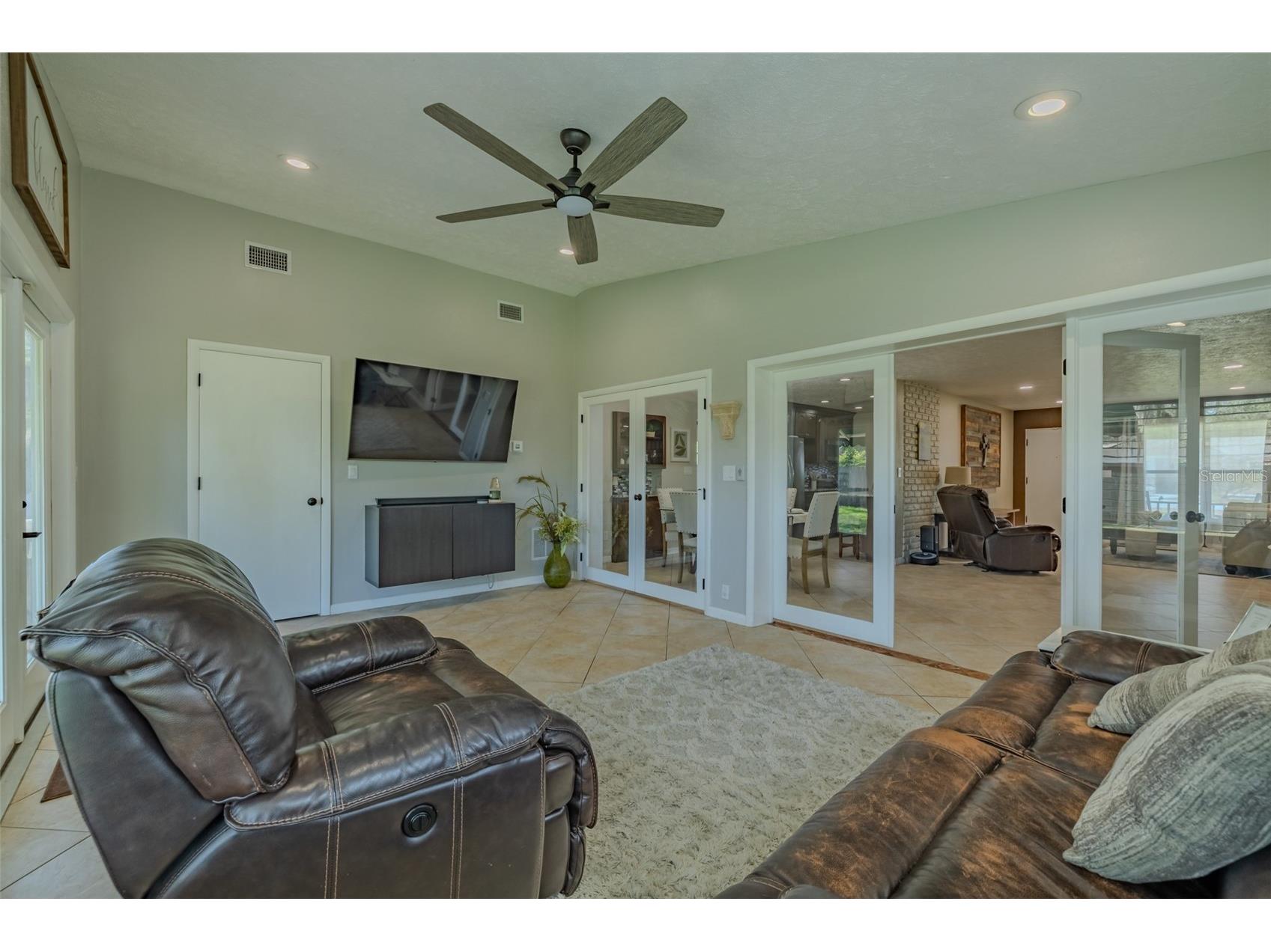 2532 Lake Ellen Lane Tampa FL 33618 TB8509395 image23
