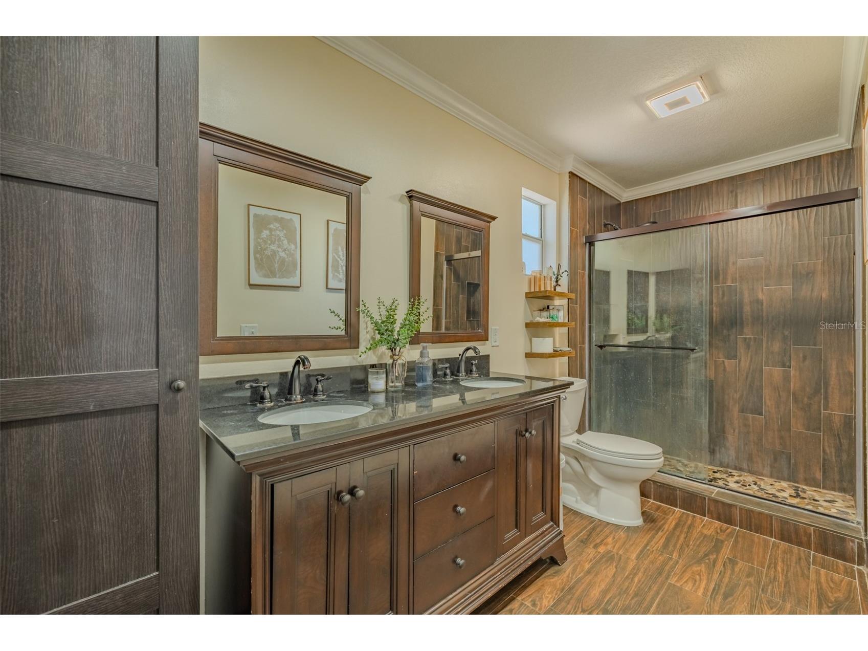 2532 Lake Ellen Lane Tampa FL 33618 TB8509395 image42