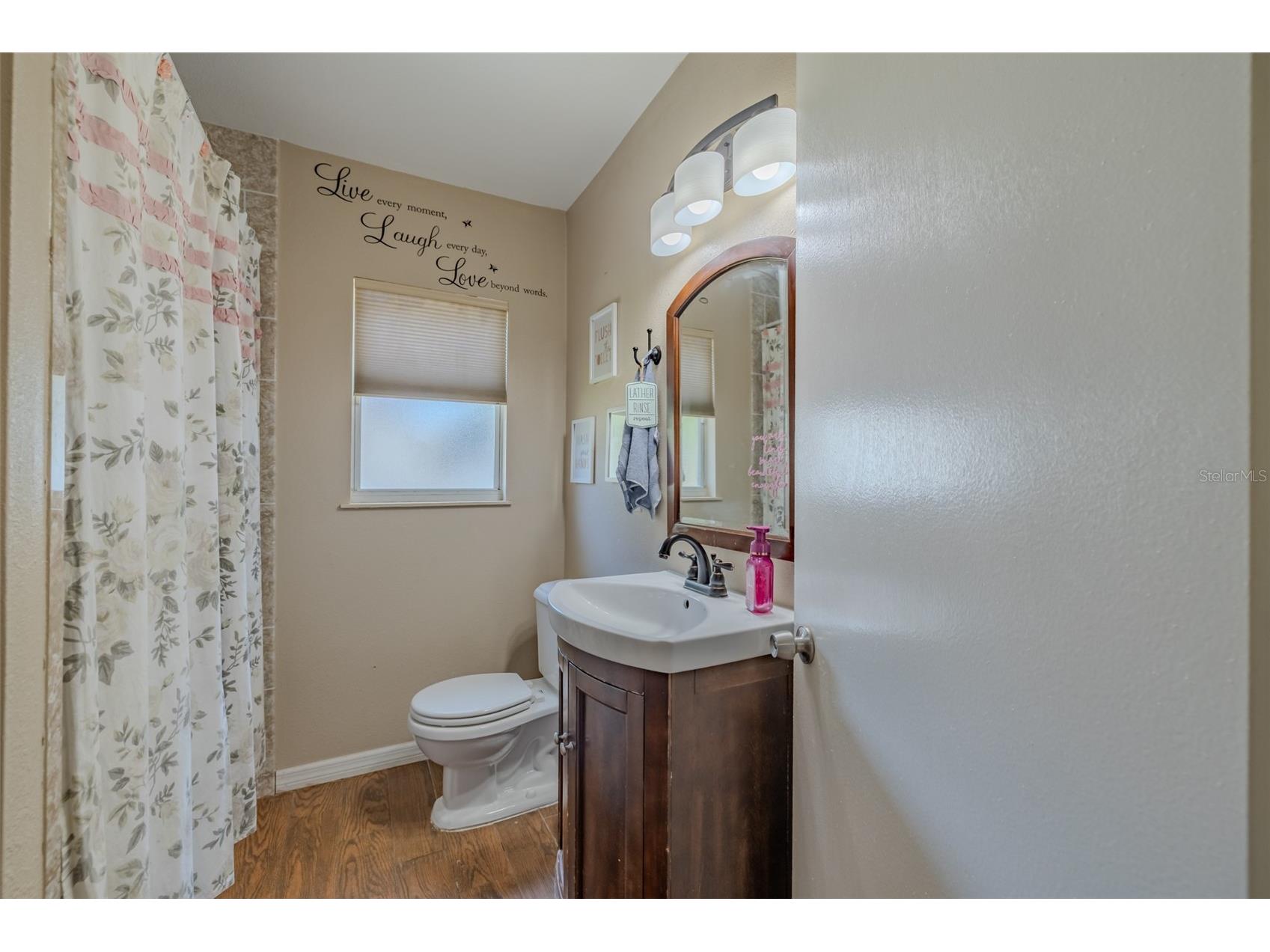 2532 Lake Ellen Lane Tampa FL 33618 TB8509395 image47