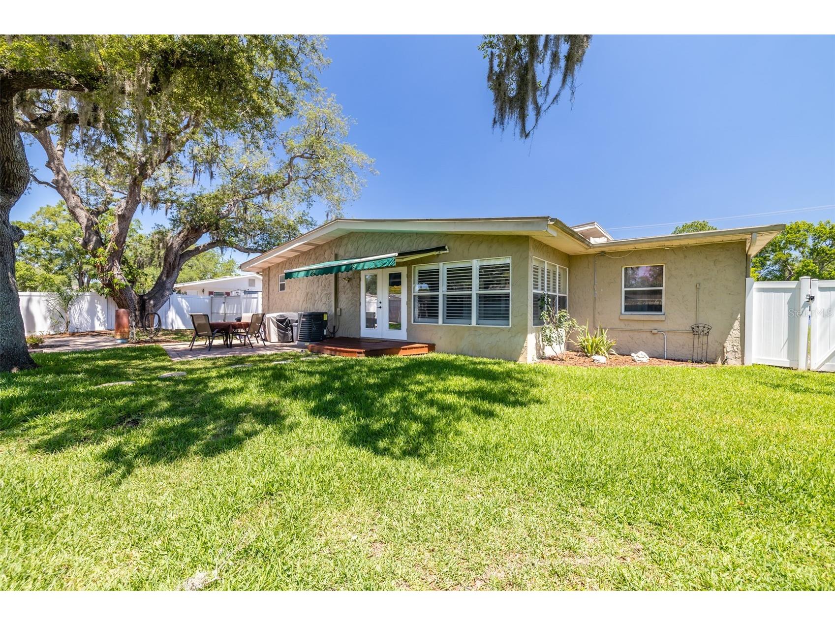 2532 Lake Ellen Lane Tampa FL 33618 TB8509395 image9