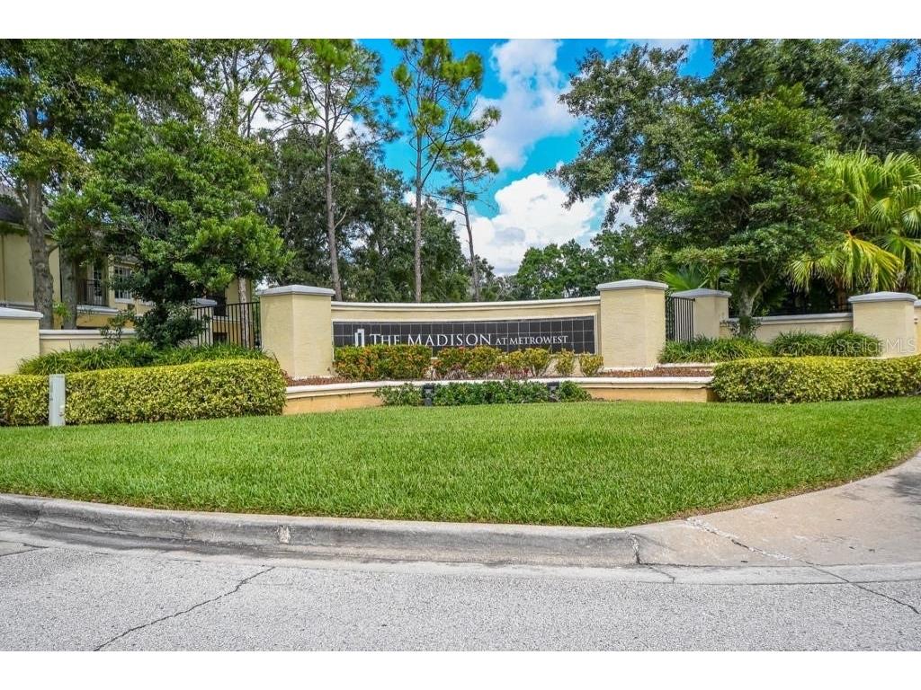 2532 Robert Trent Jones Drive #1513 Orlando FL 32835 S5092530 image1